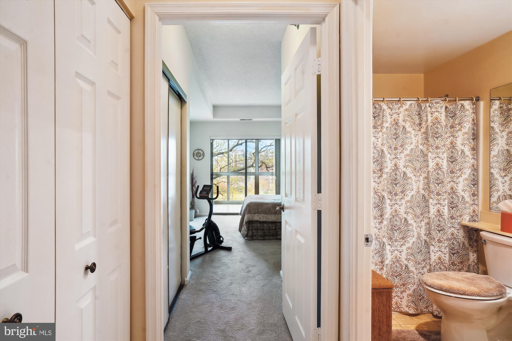 LEISURE WORLD - Residential