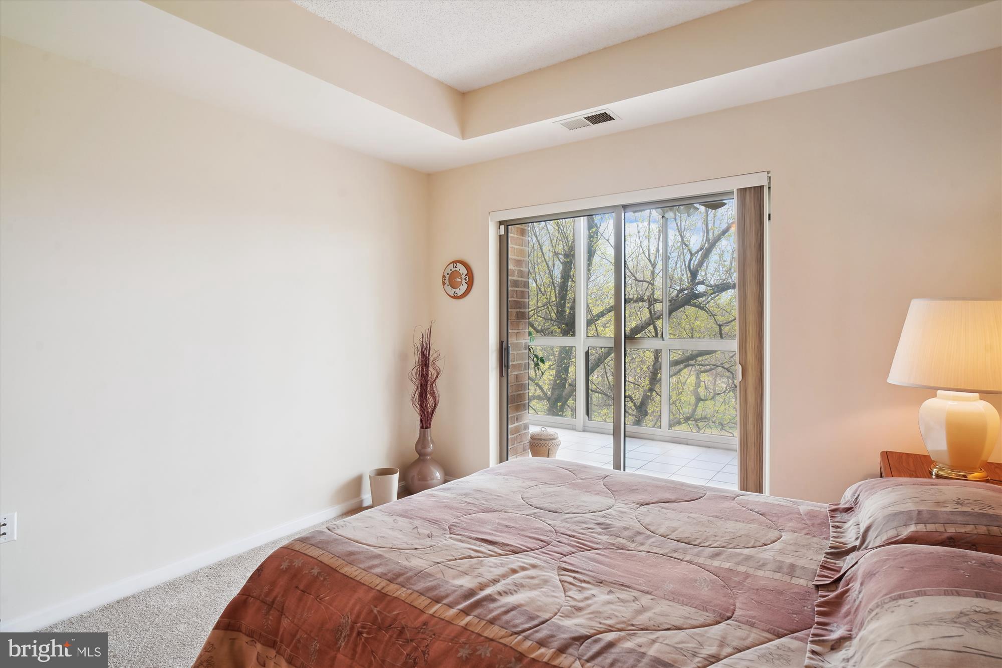 LEISURE WORLD - Residential