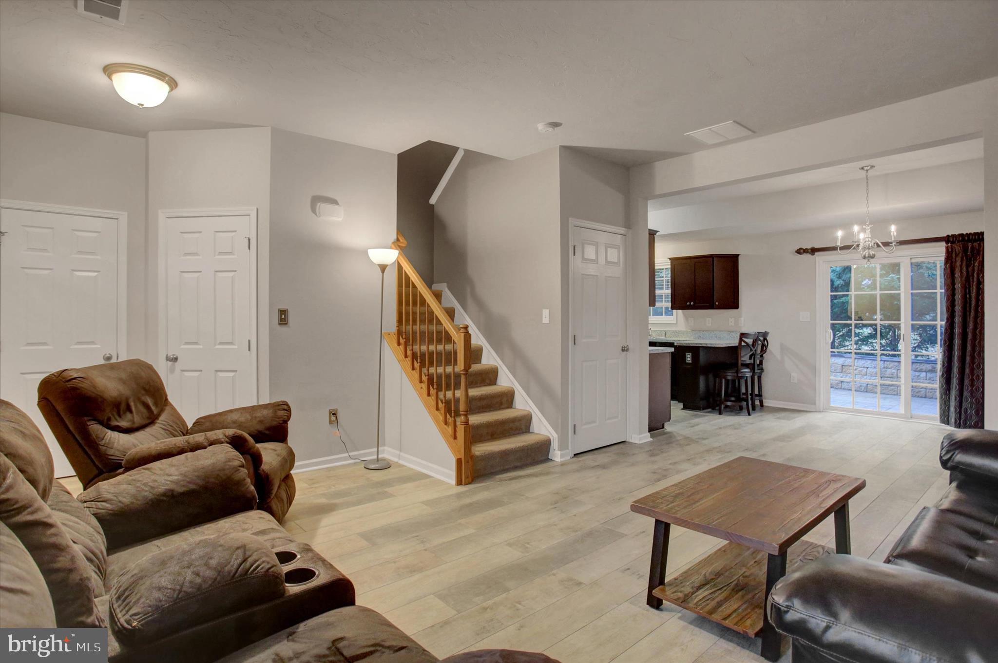 MOUNTAIN SHADOWS - Residential