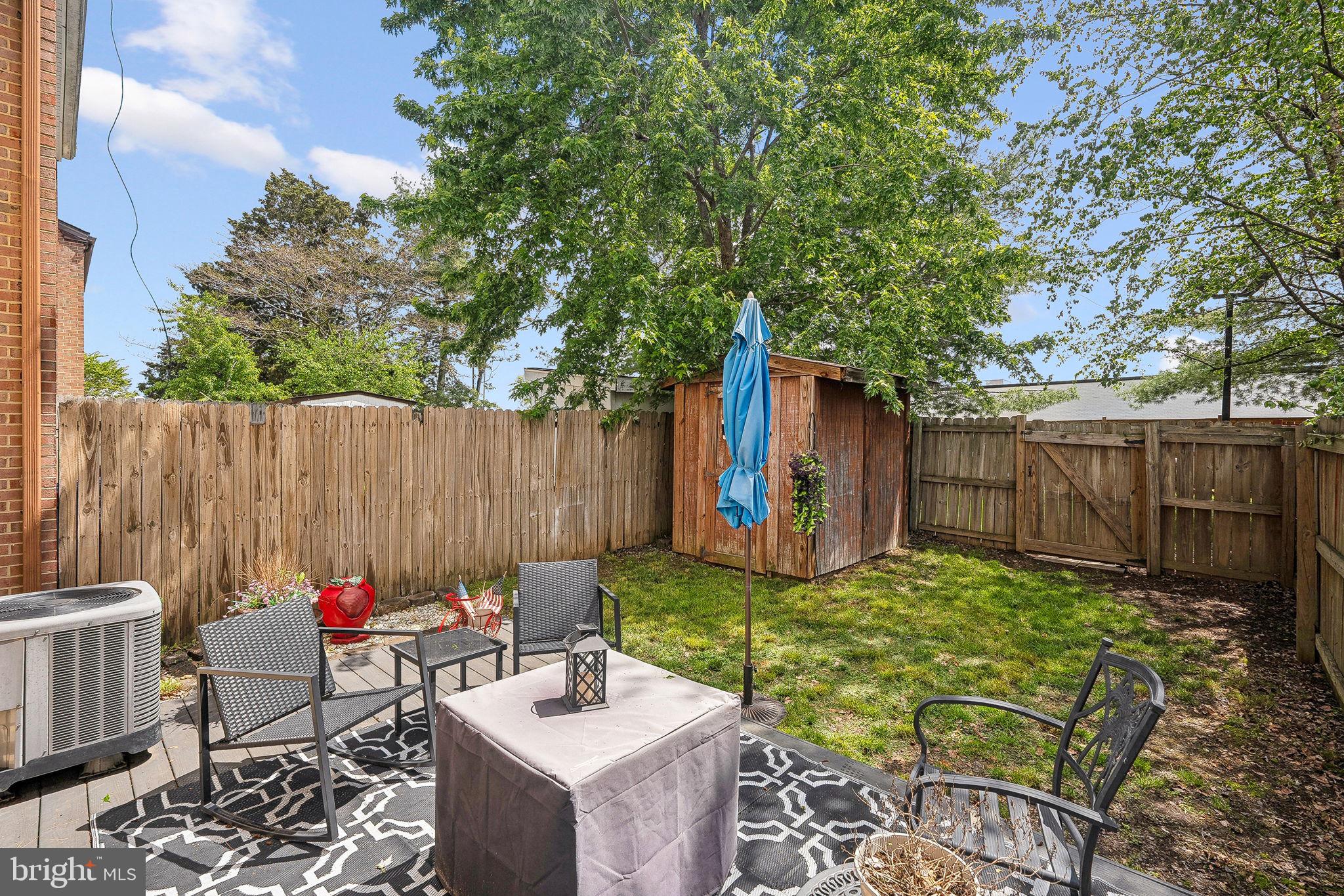 CRESTWOOD HAMLET - Residential