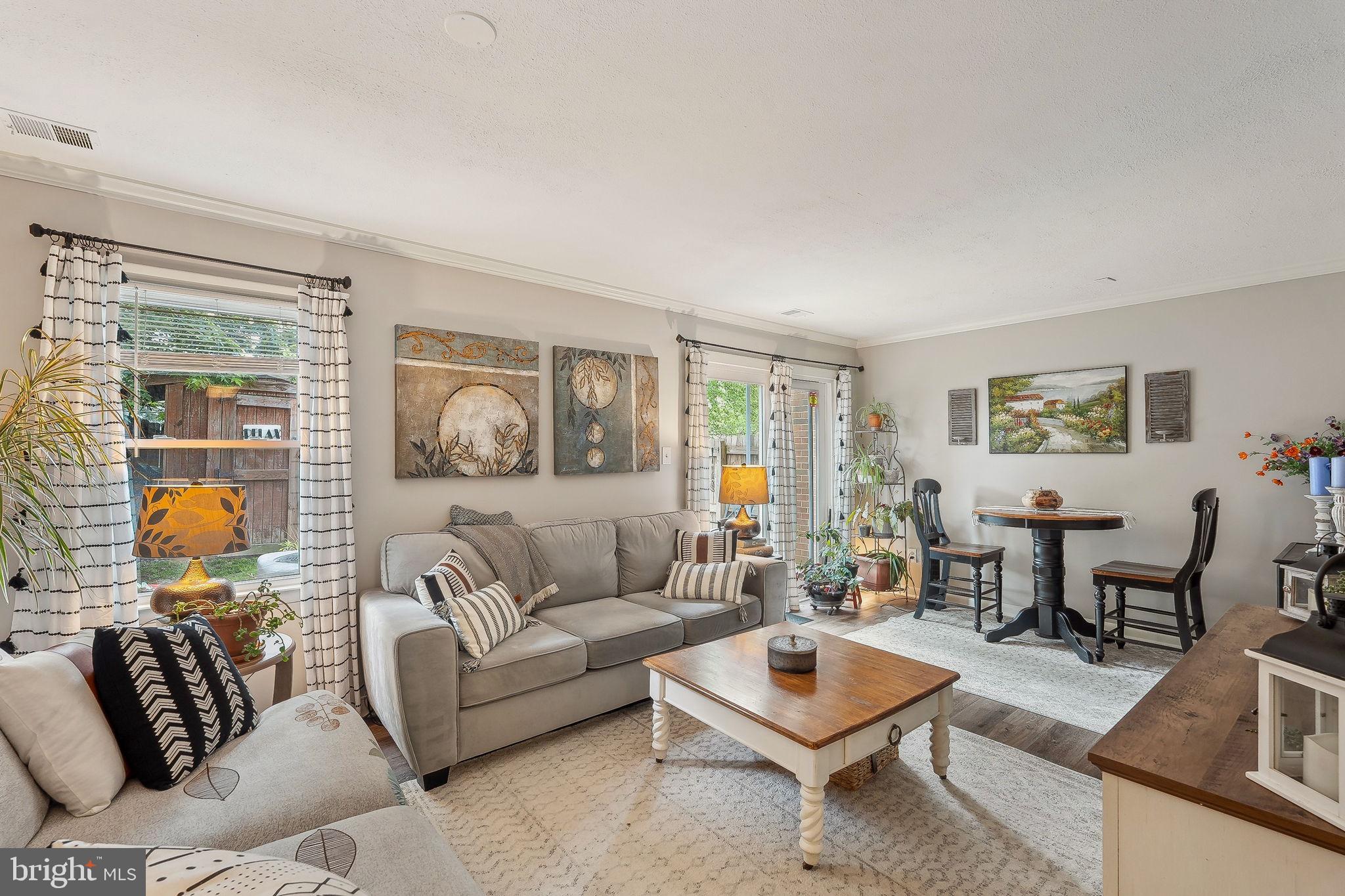 CRESTWOOD HAMLET - Residential