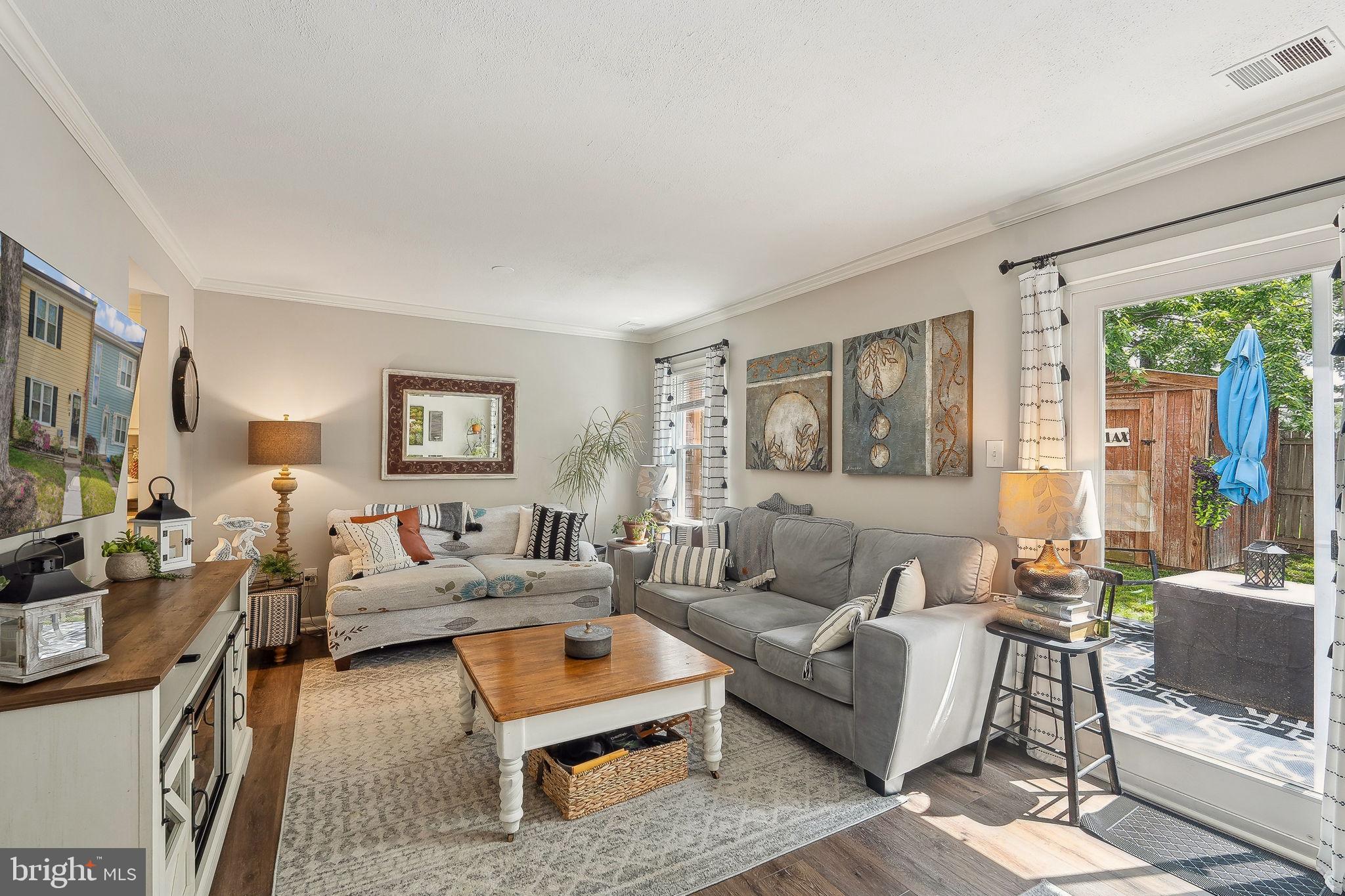 CRESTWOOD HAMLET - Residential