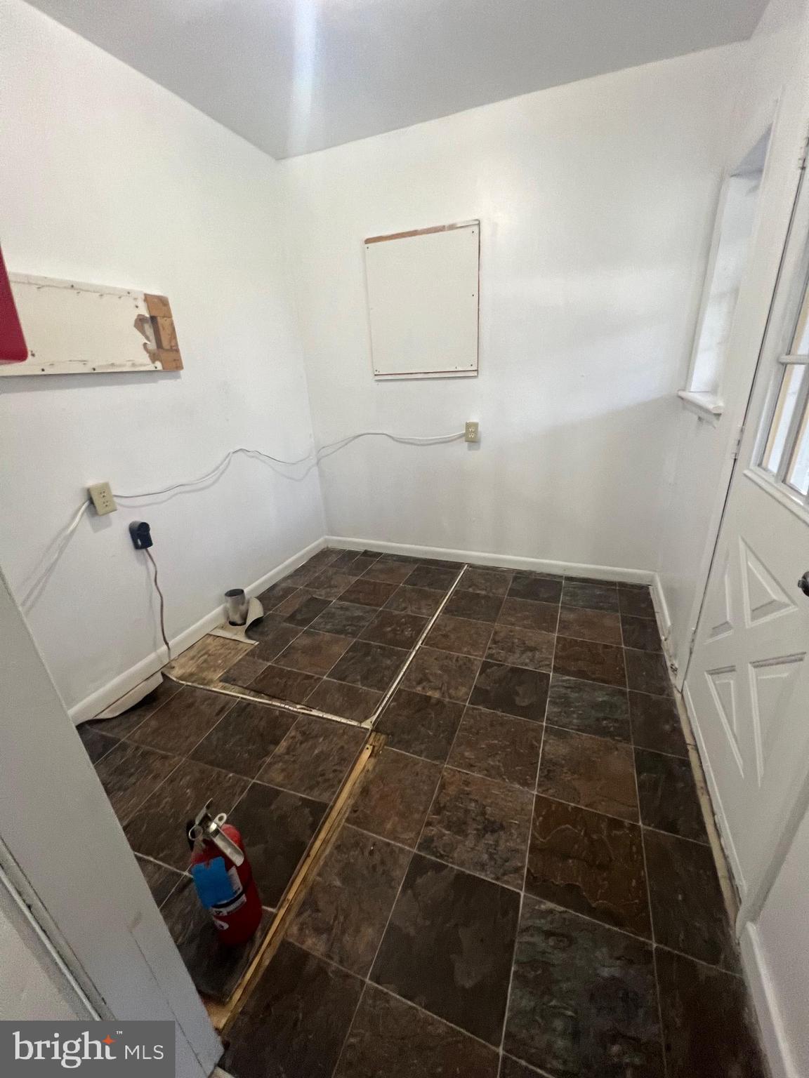 CHARLES TOWN - Residential Lease