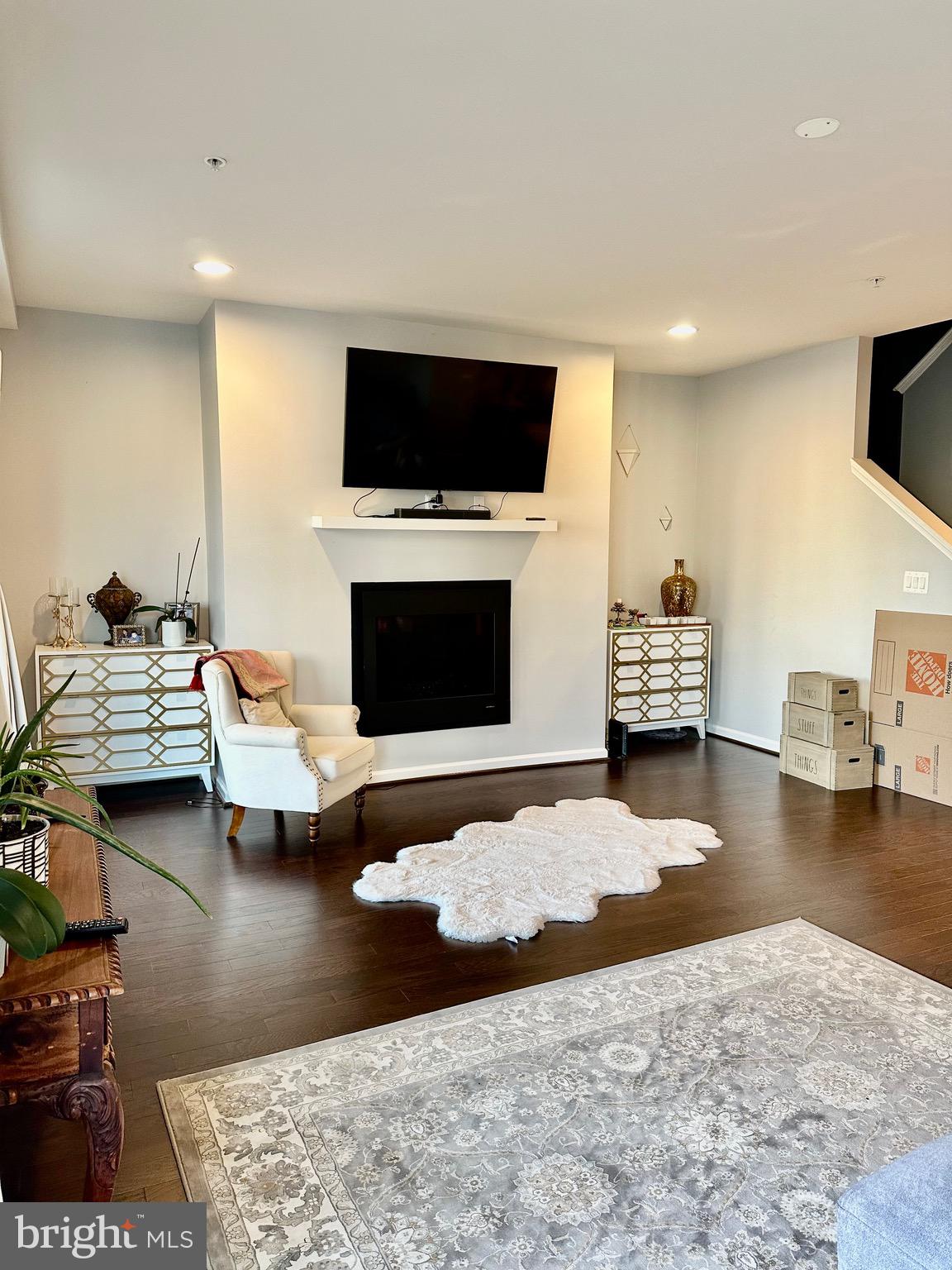 TALLYN RIDGE - Residential Lease