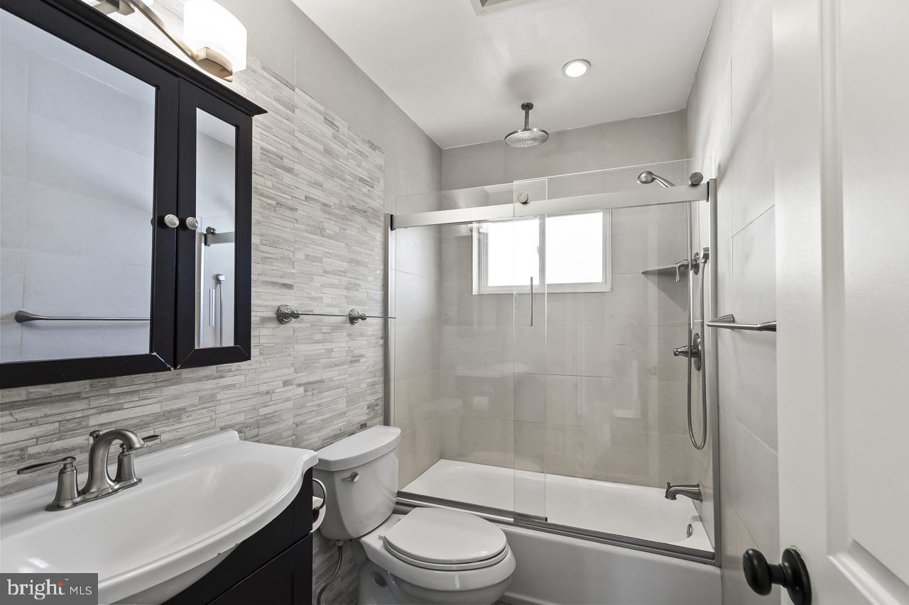 MERRIMACK PARK - Residential Lease