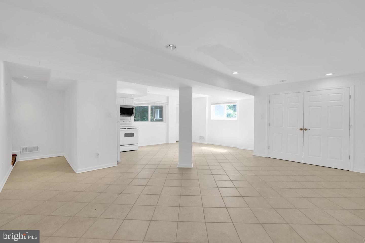 MERRIMACK PARK - Residential Lease