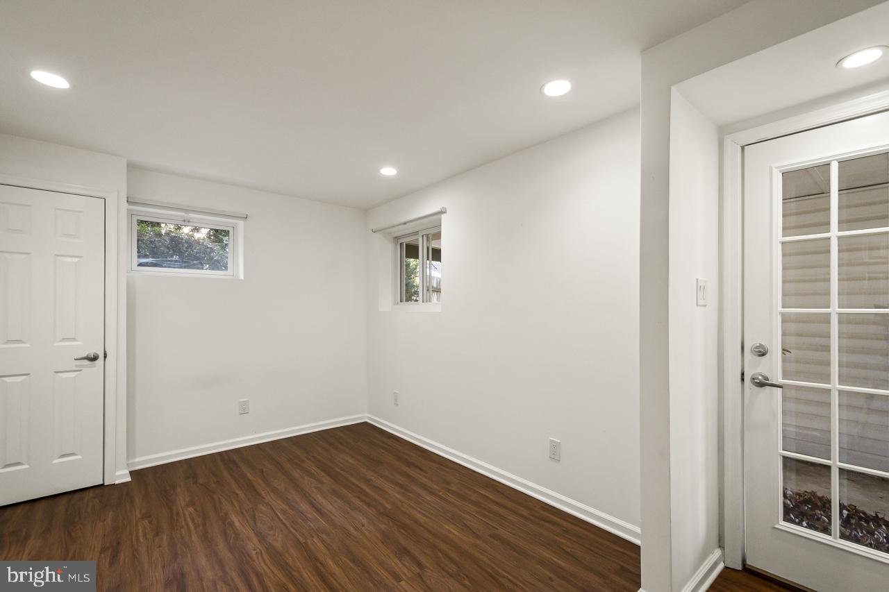 MERRIMACK PARK - Residential Lease