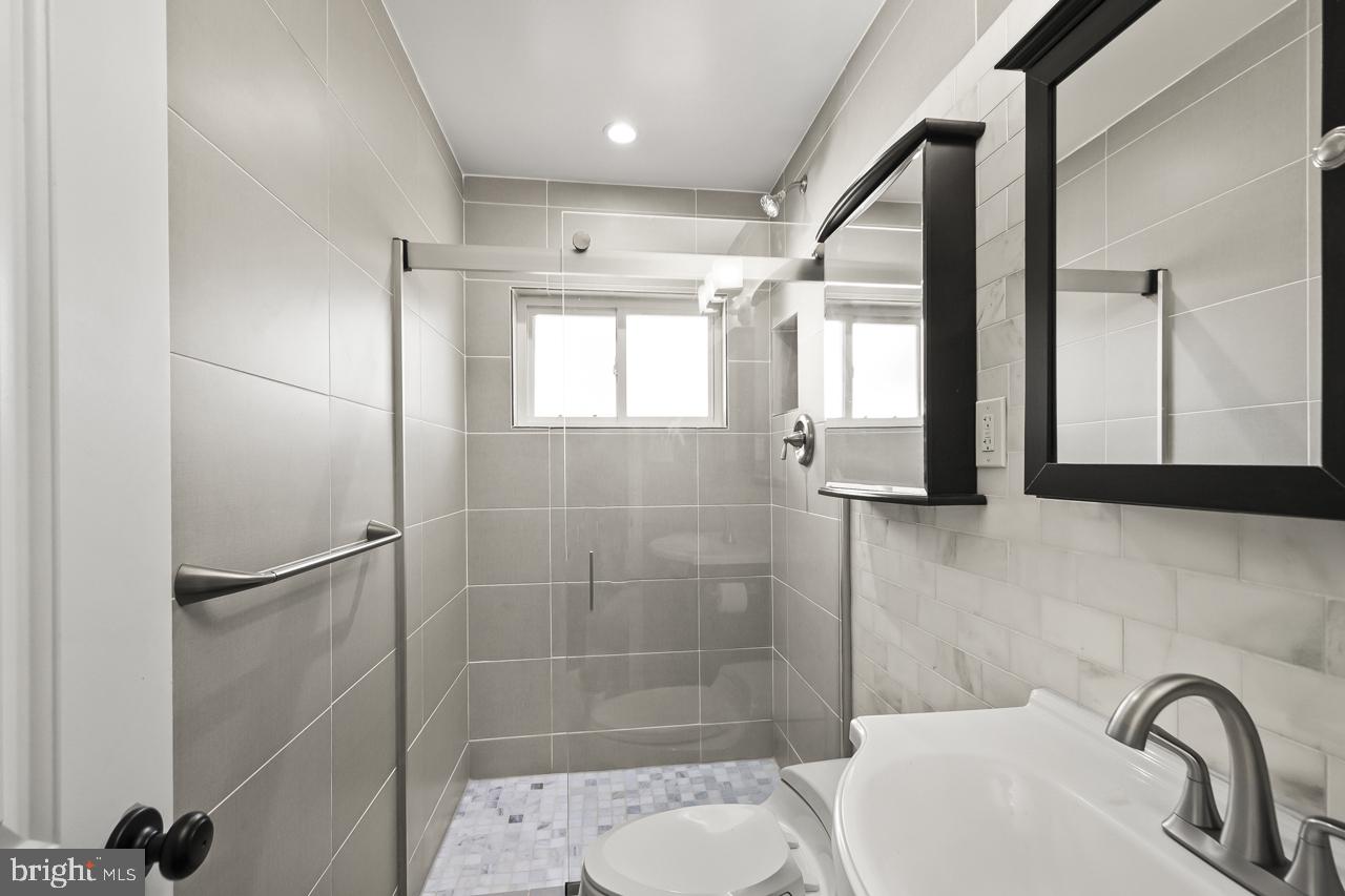 MERRIMACK PARK - Residential Lease