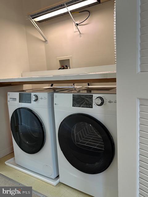 EAST MARKET AT FAIR LAKE - Residential