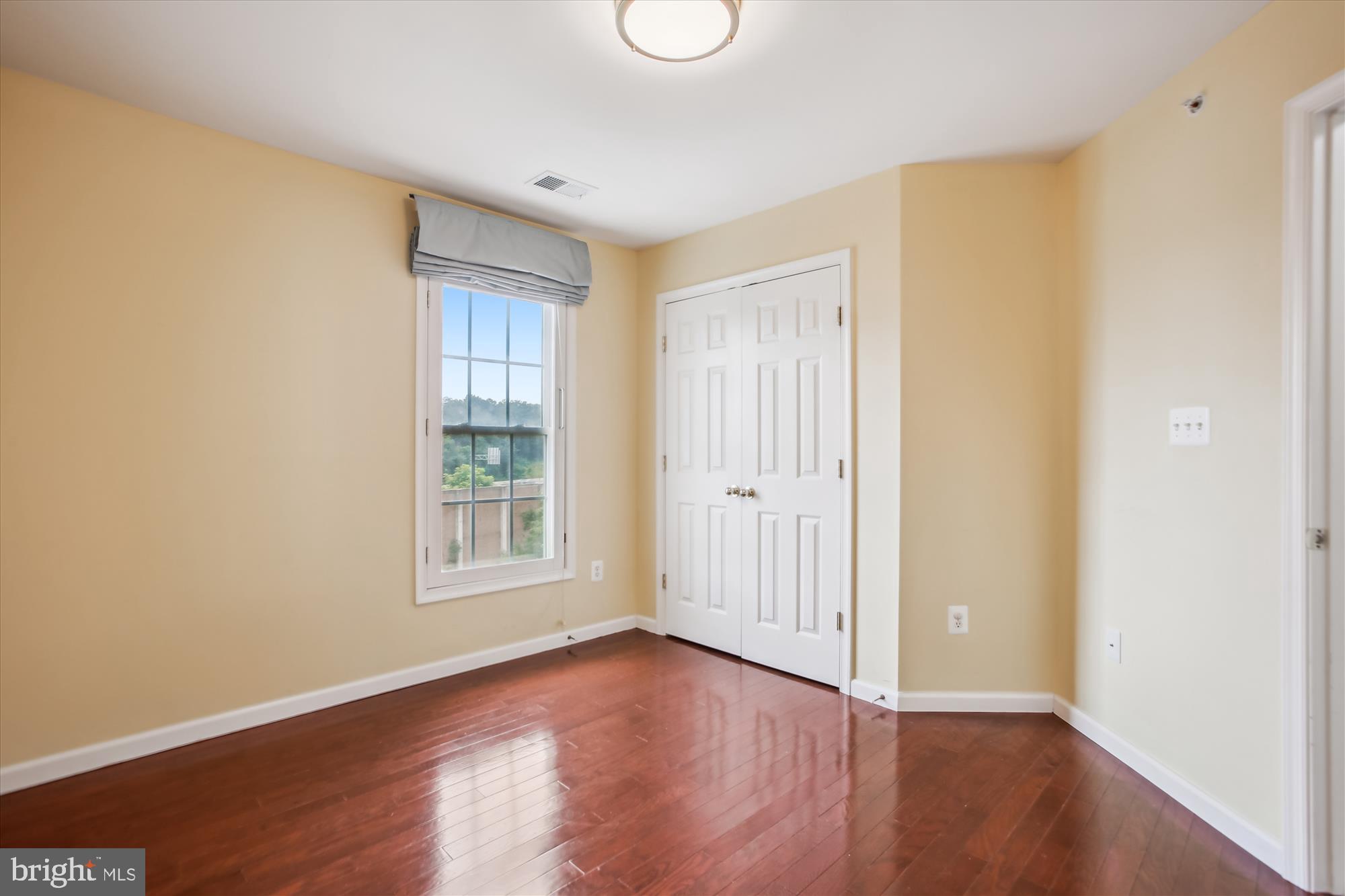 EAST MARKET AT FAIR LAKE - Residential