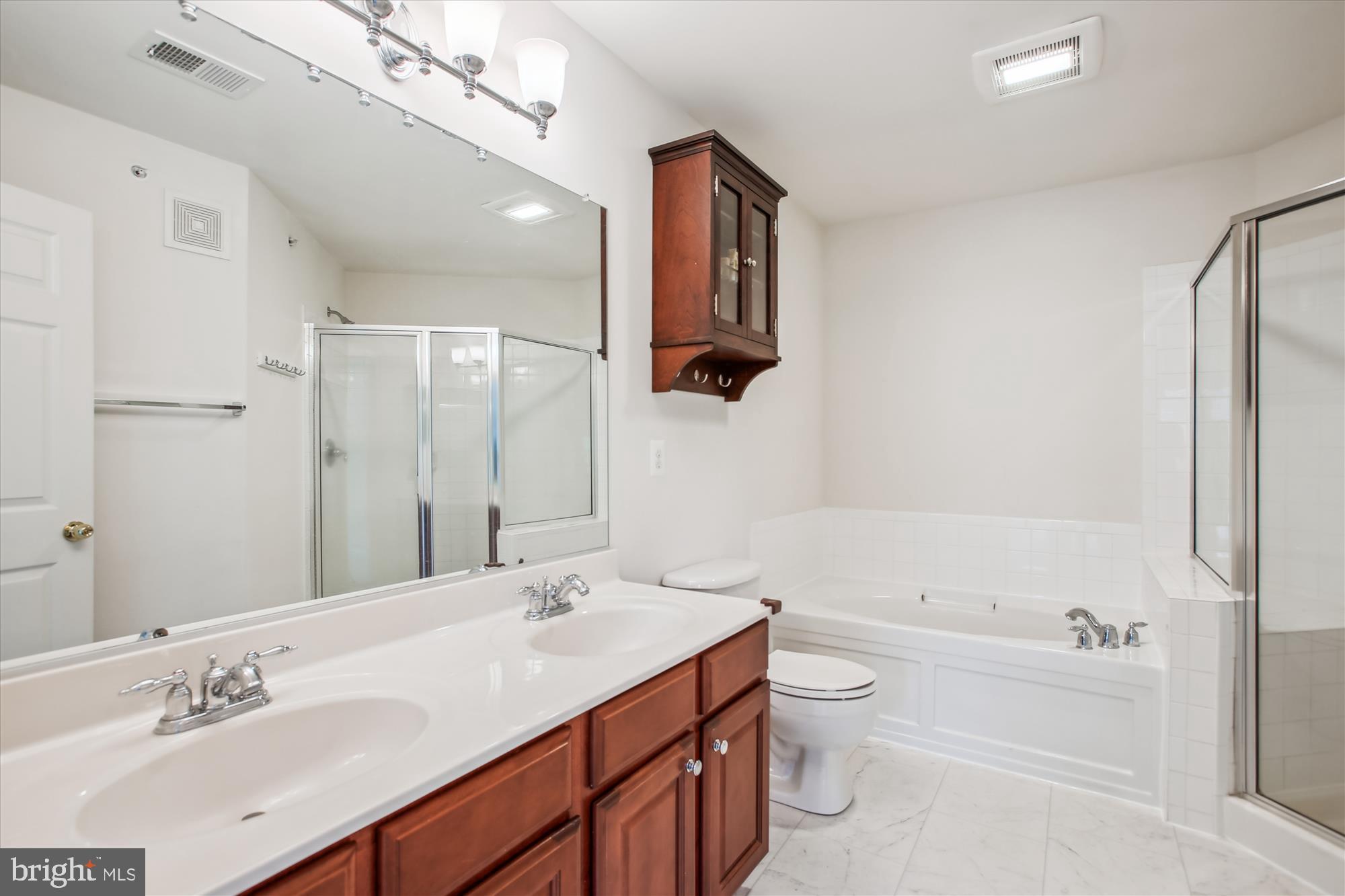 EAST MARKET AT FAIR LAKE - Residential