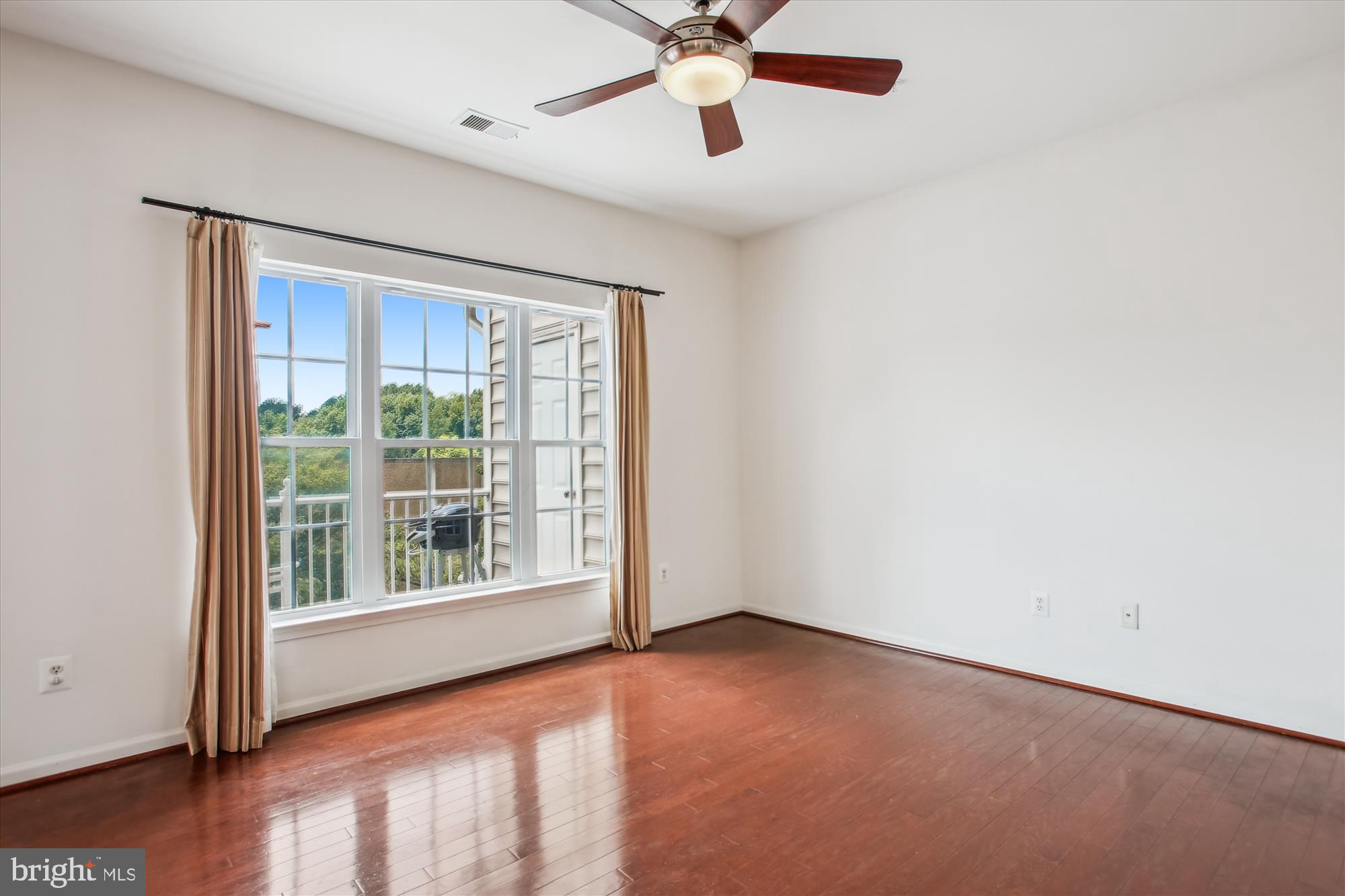 EAST MARKET AT FAIR LAKE - Residential