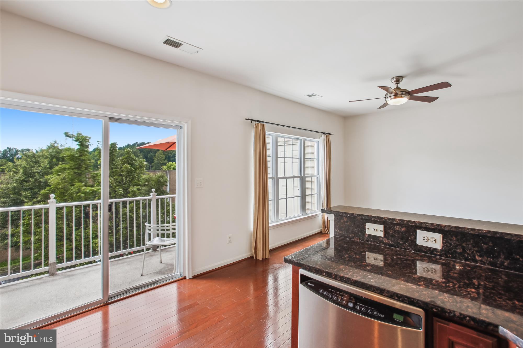 EAST MARKET AT FAIR LAKE - Residential