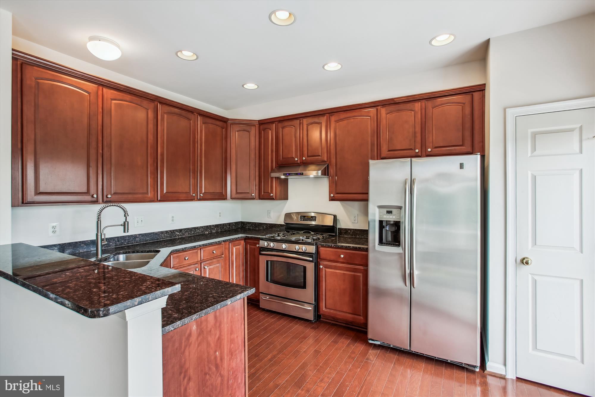 EAST MARKET AT FAIR LAKE - Residential