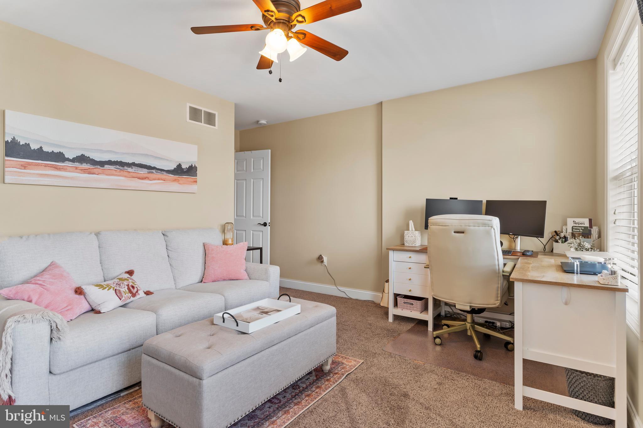 DANBURY GLEN - Residential
