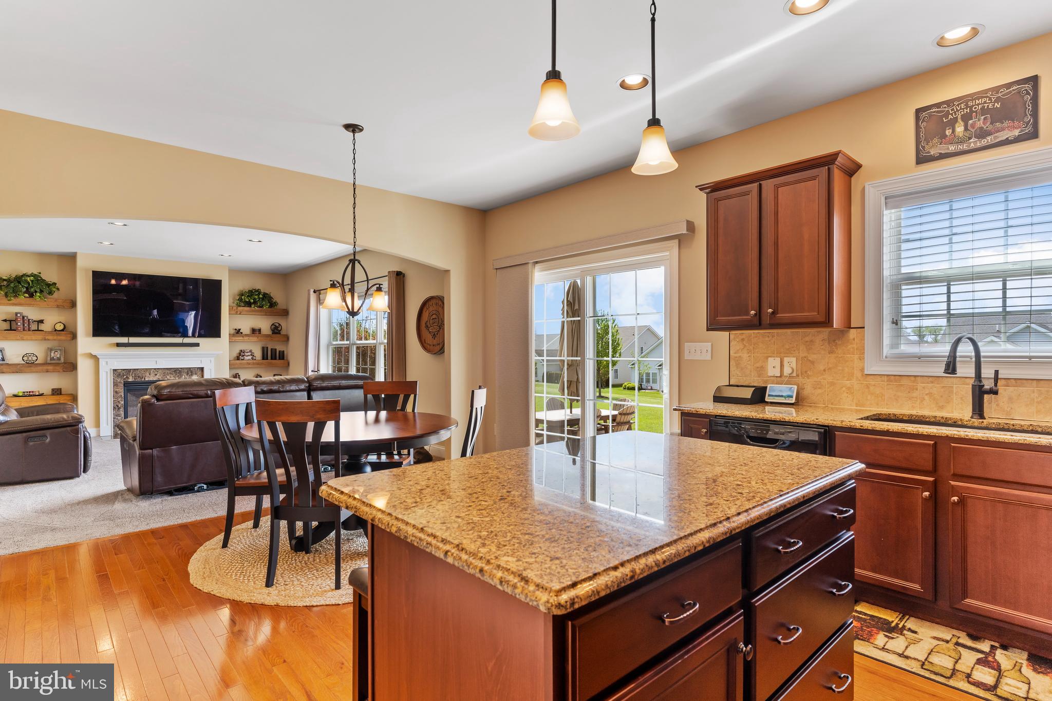 DANBURY GLEN - Residential