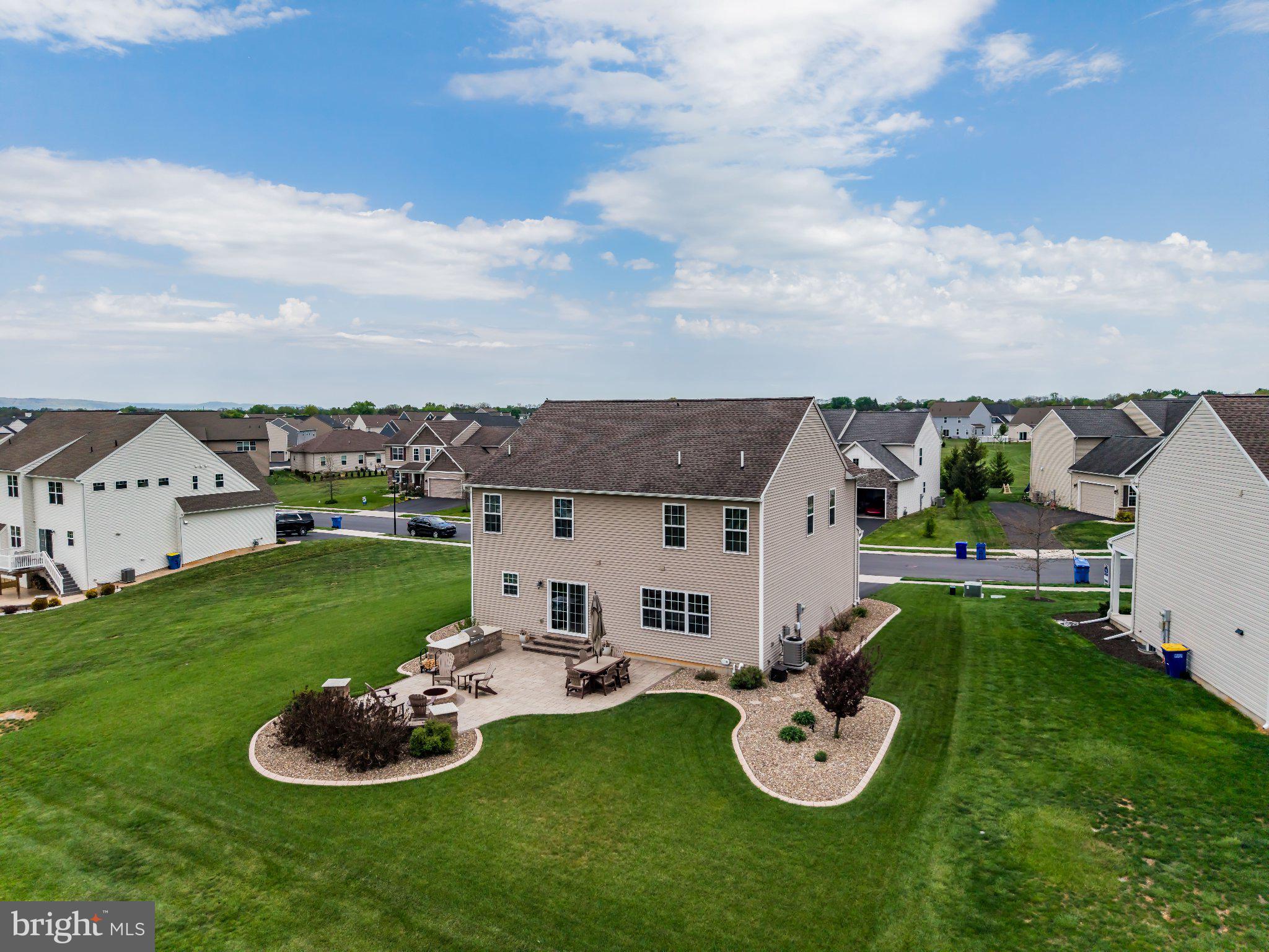 DANBURY GLEN - Residential
