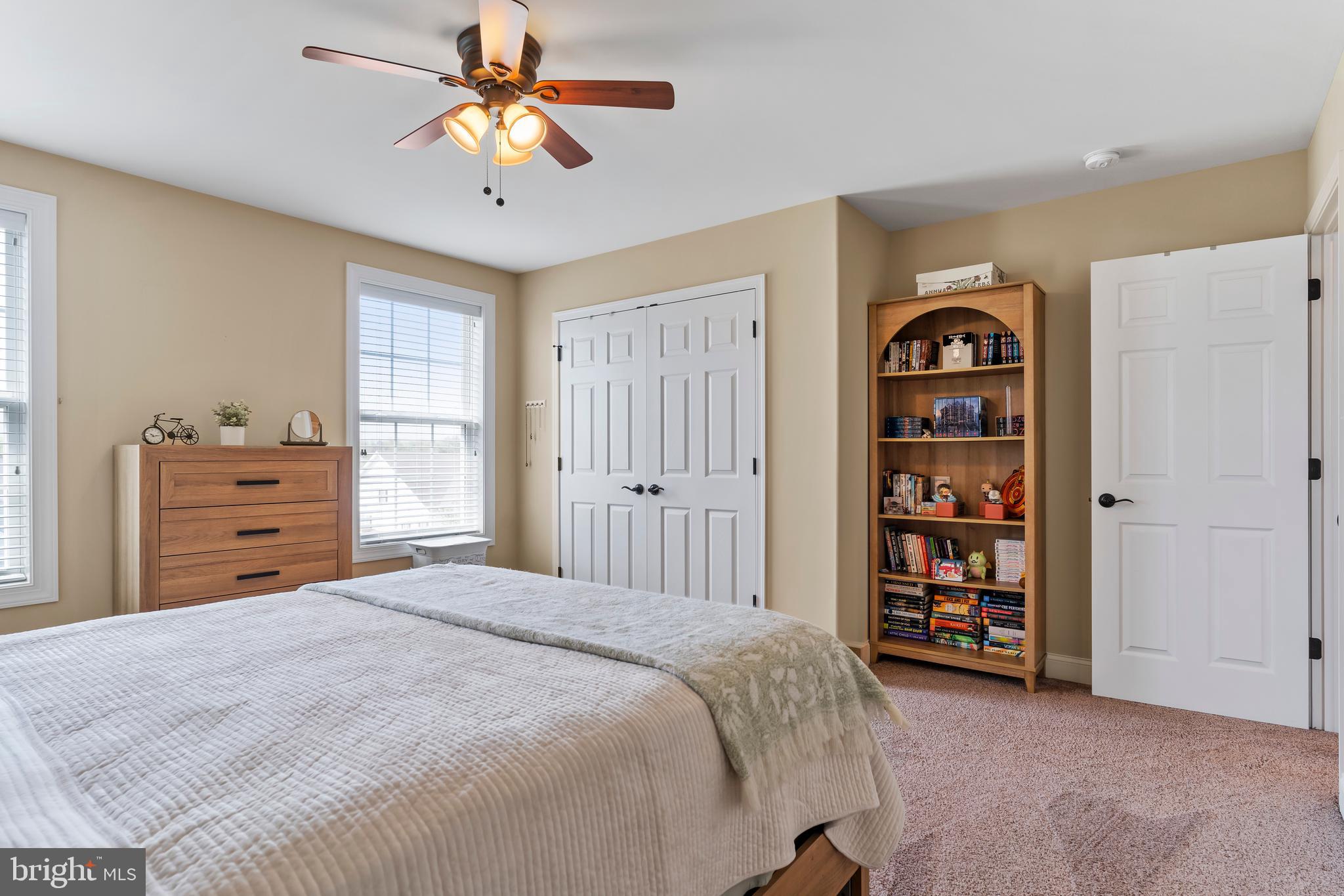 DANBURY GLEN - Residential