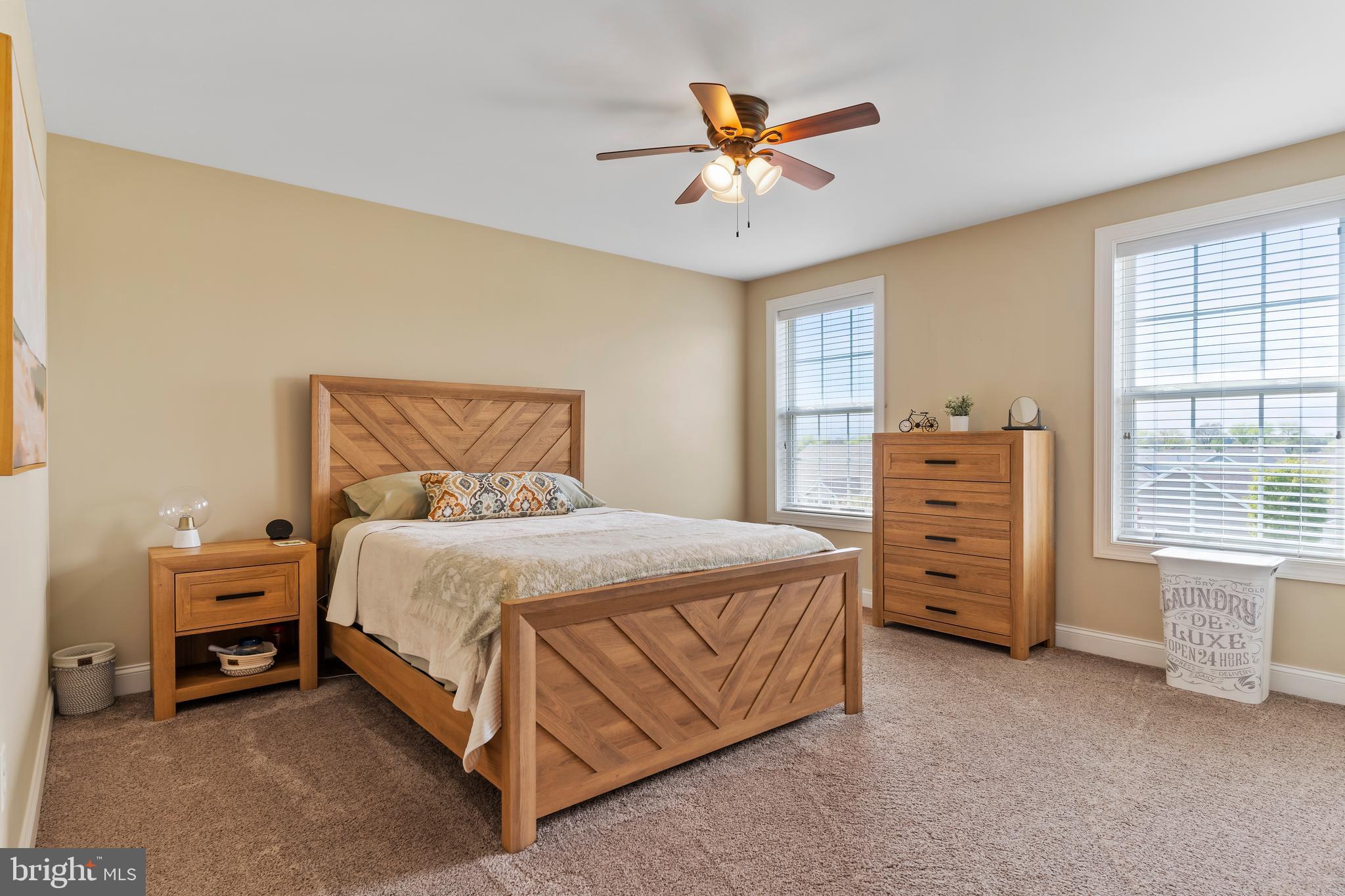 DANBURY GLEN - Residential