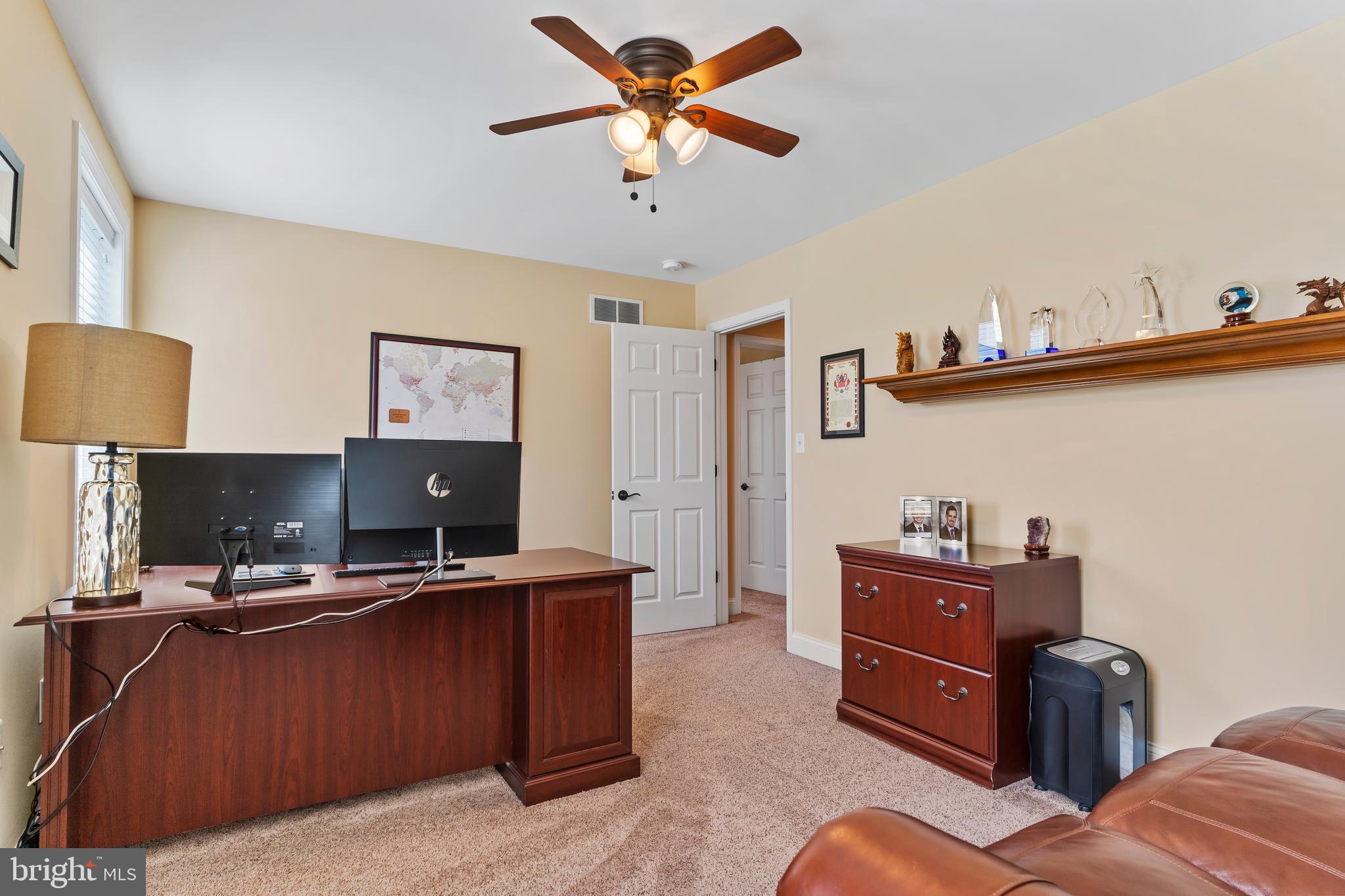 DANBURY GLEN - Residential