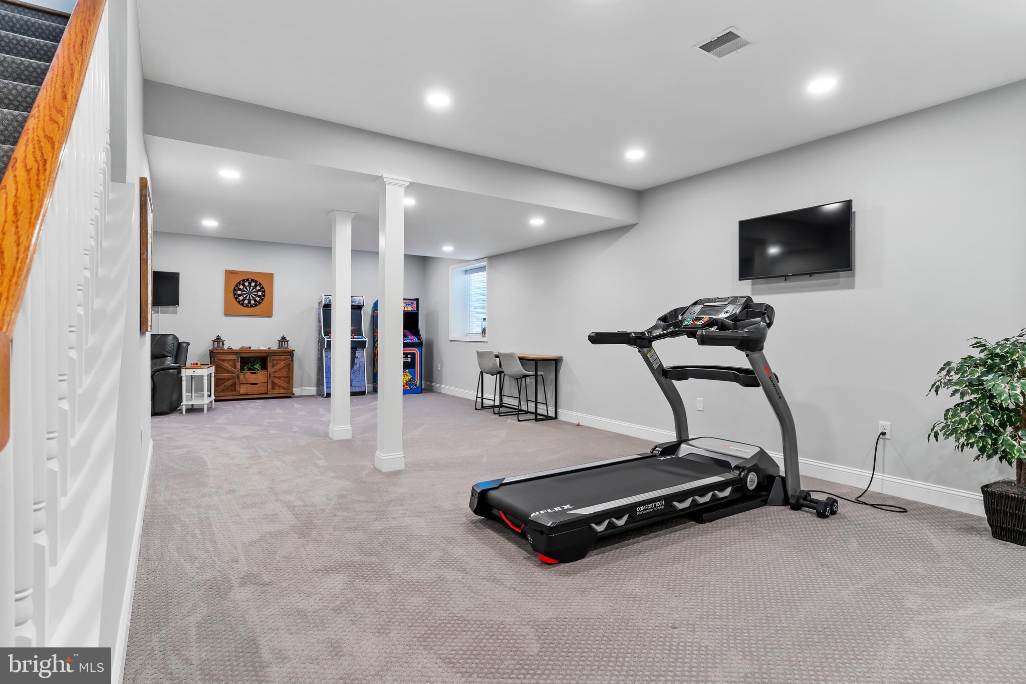DANBURY GLEN - Residential