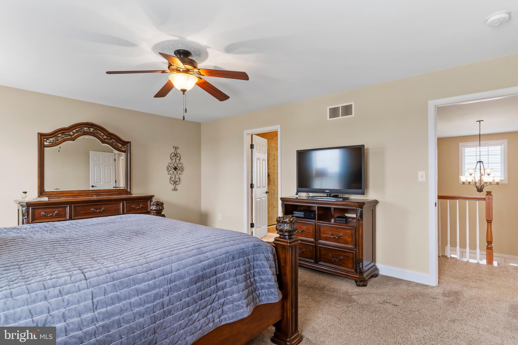 DANBURY GLEN - Residential
