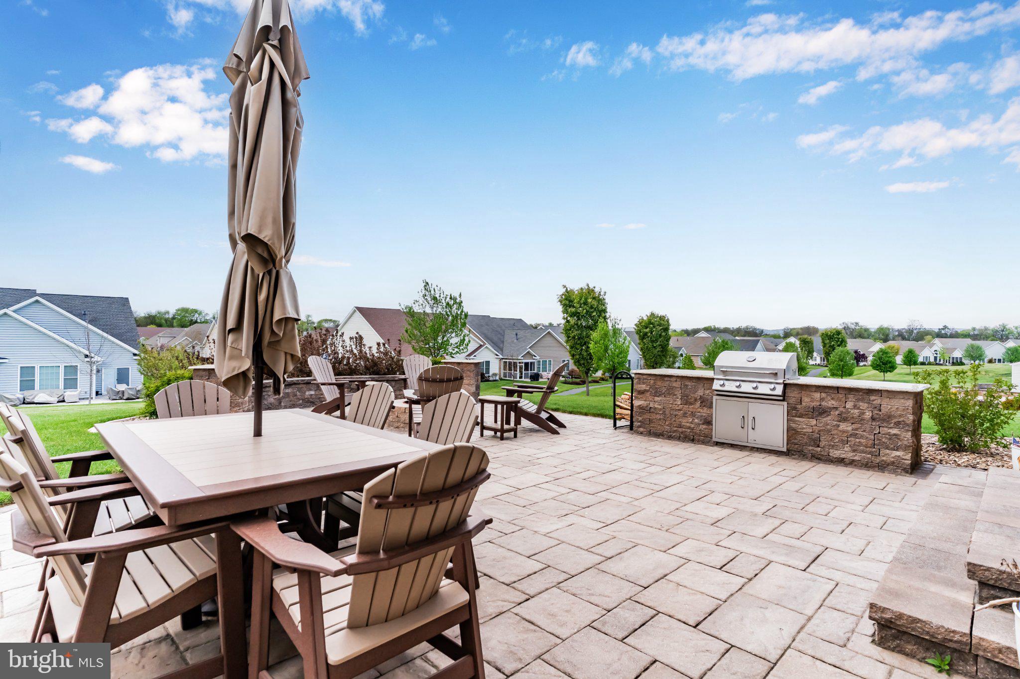 DANBURY GLEN - Residential