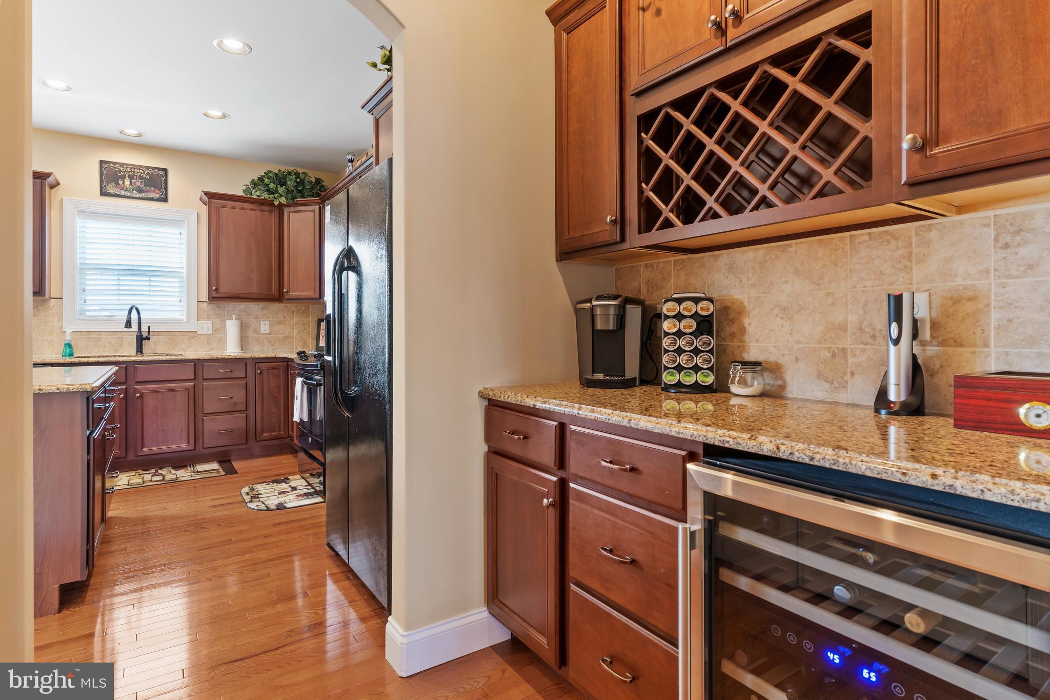 DANBURY GLEN - Residential