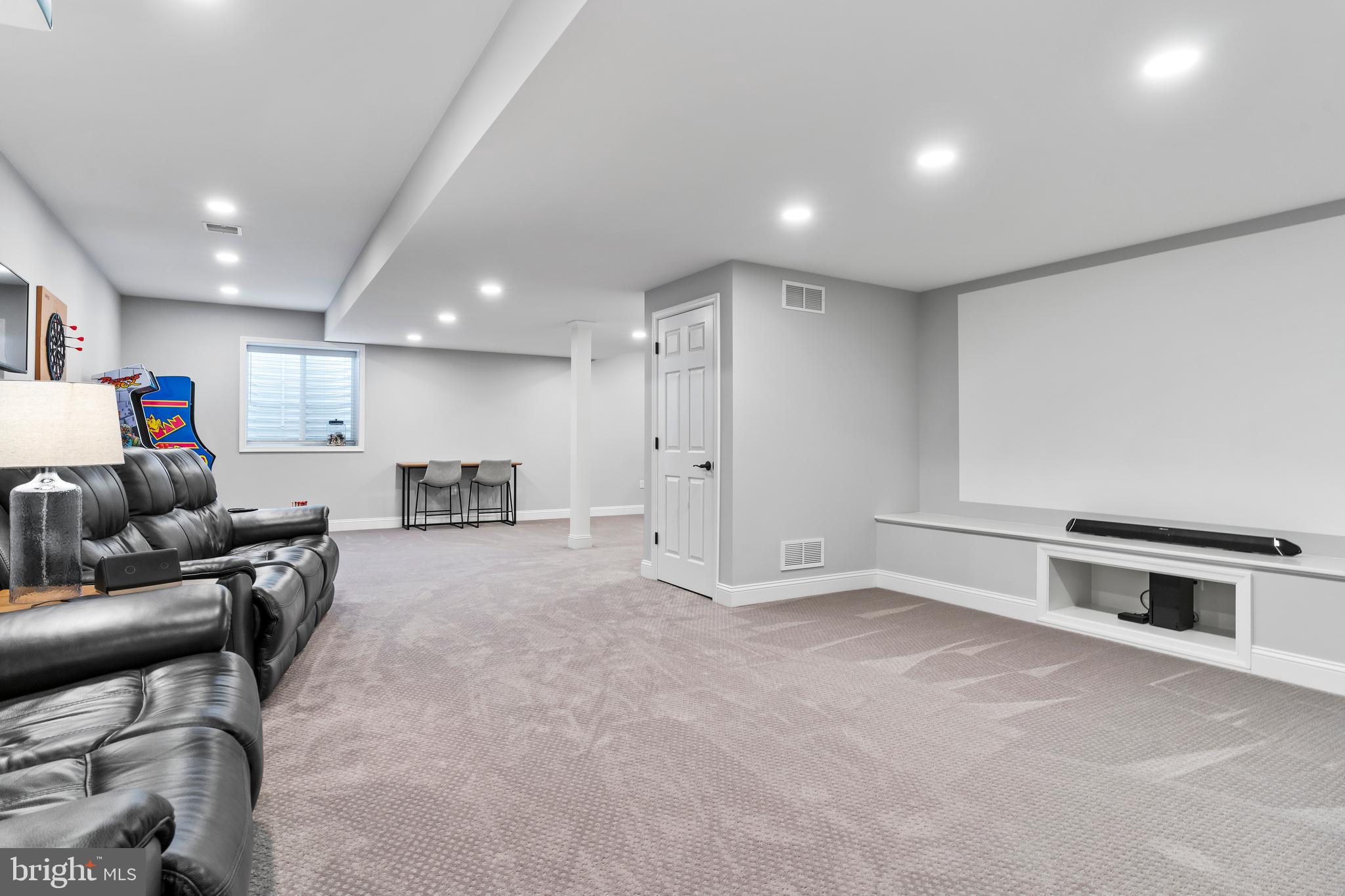 DANBURY GLEN - Residential