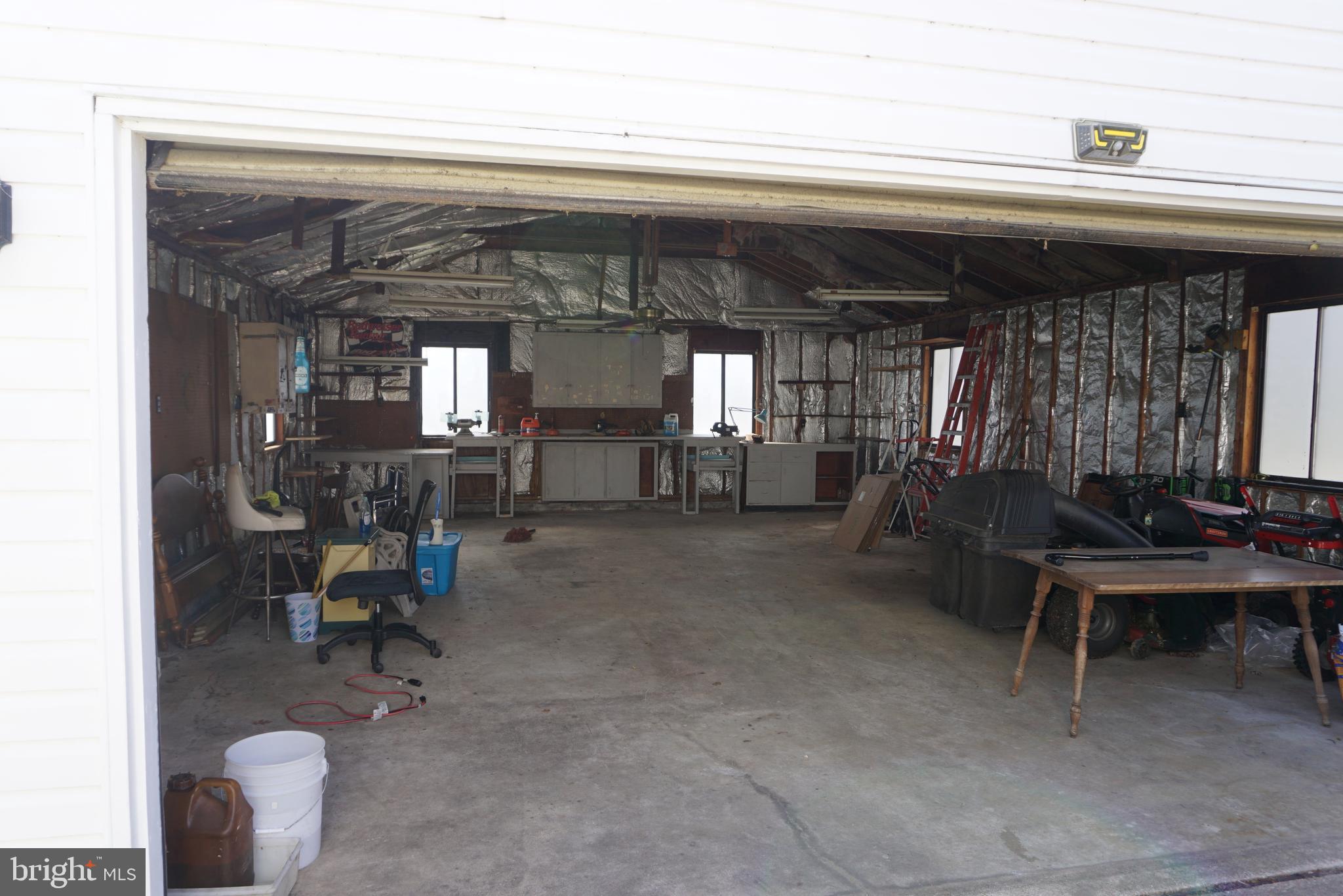 CHESTNUT HILL ESTATES - Residential