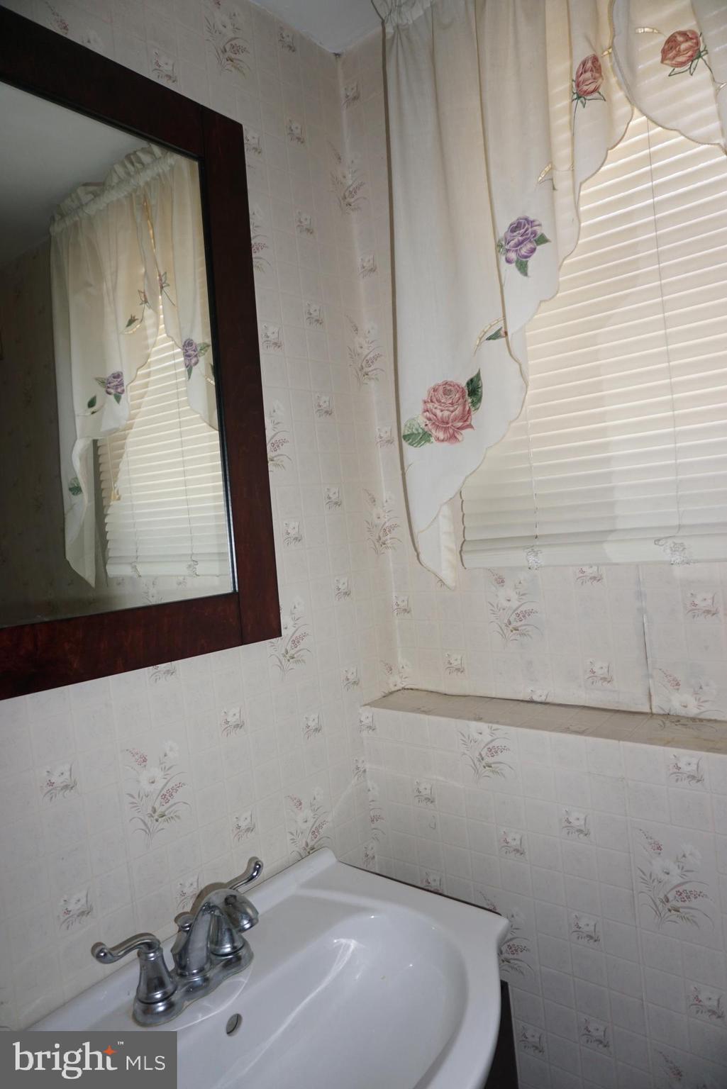 CHESTNUT HILL ESTATES - Residential