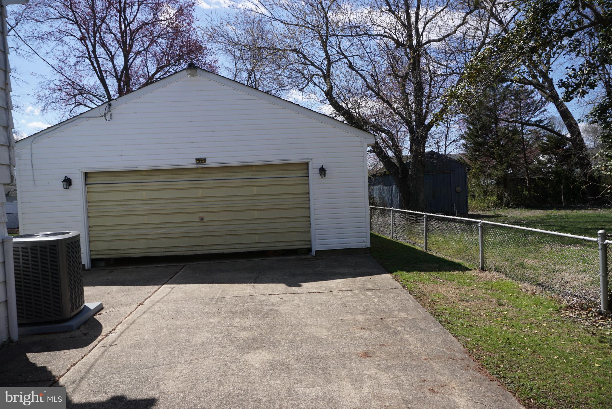 CHESTNUT HILL ESTATES - Residential