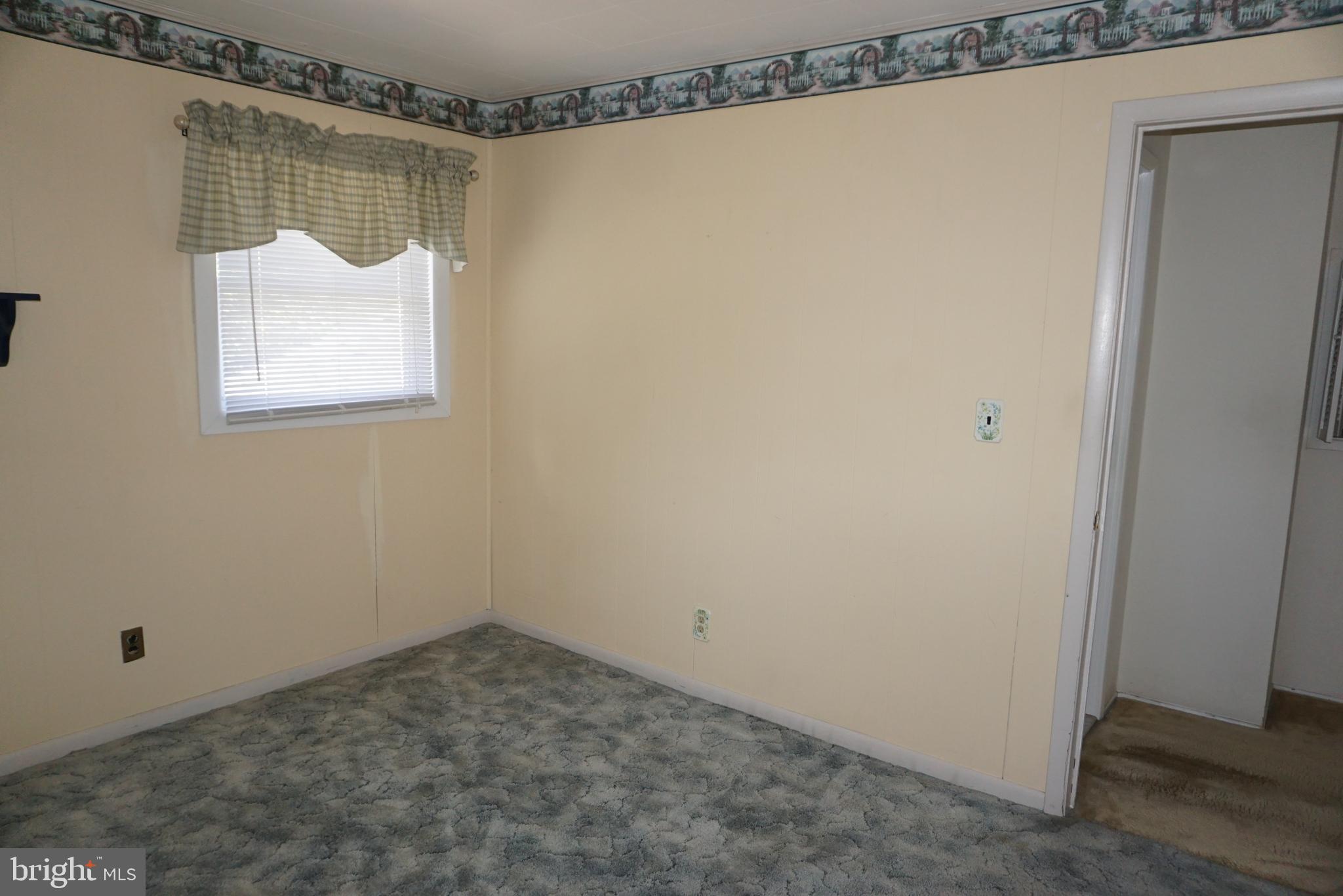 CHESTNUT HILL ESTATES - Residential