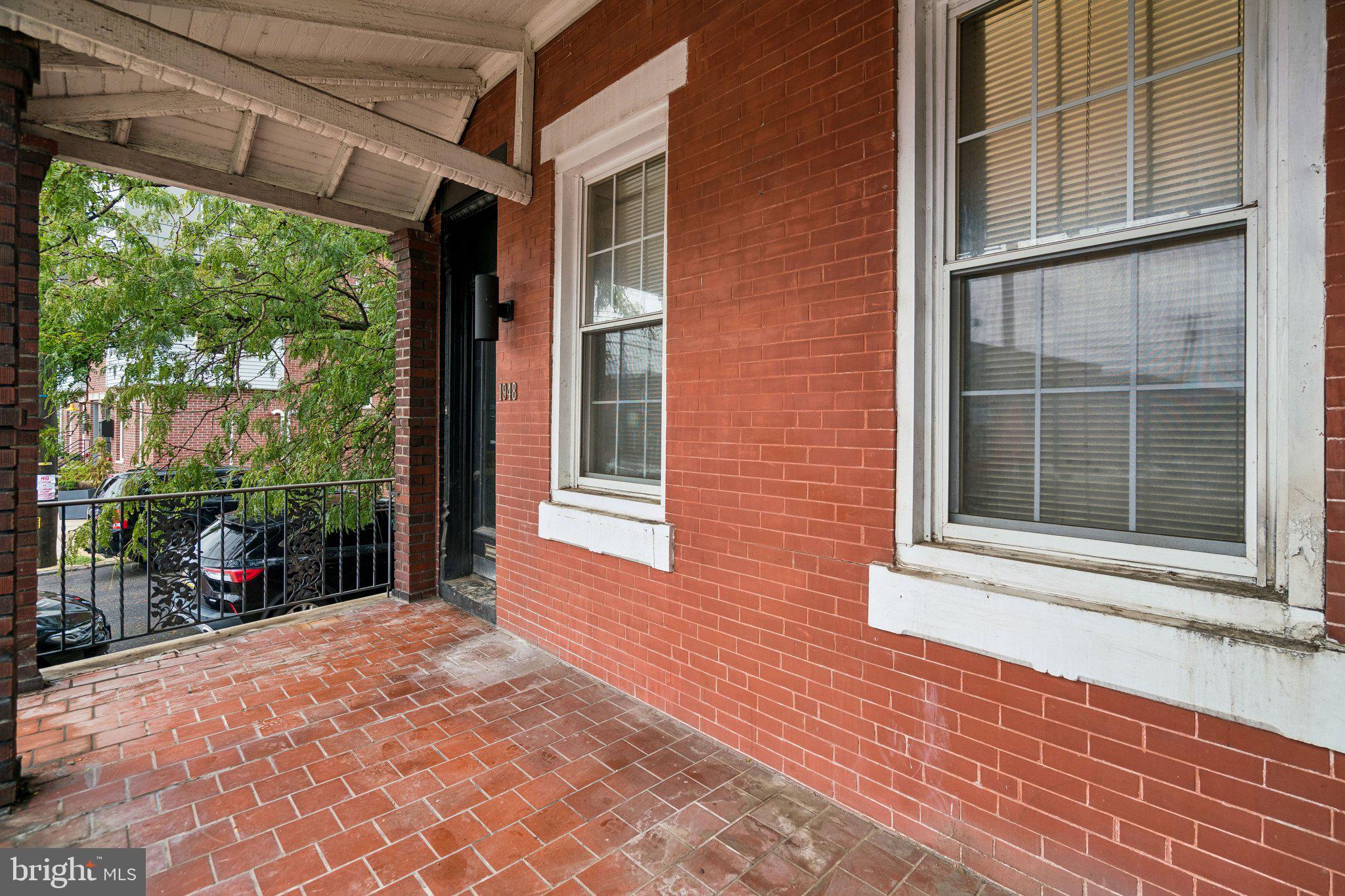 1948 E MOYAMENSING AVENUE