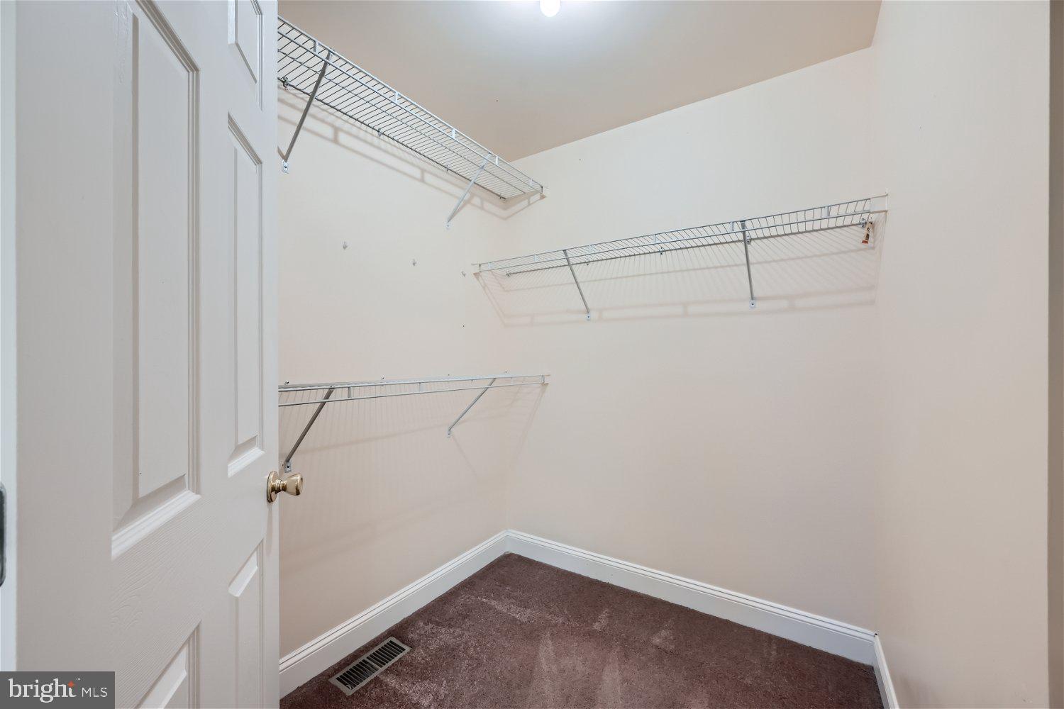 LOCUST POINT - Residential