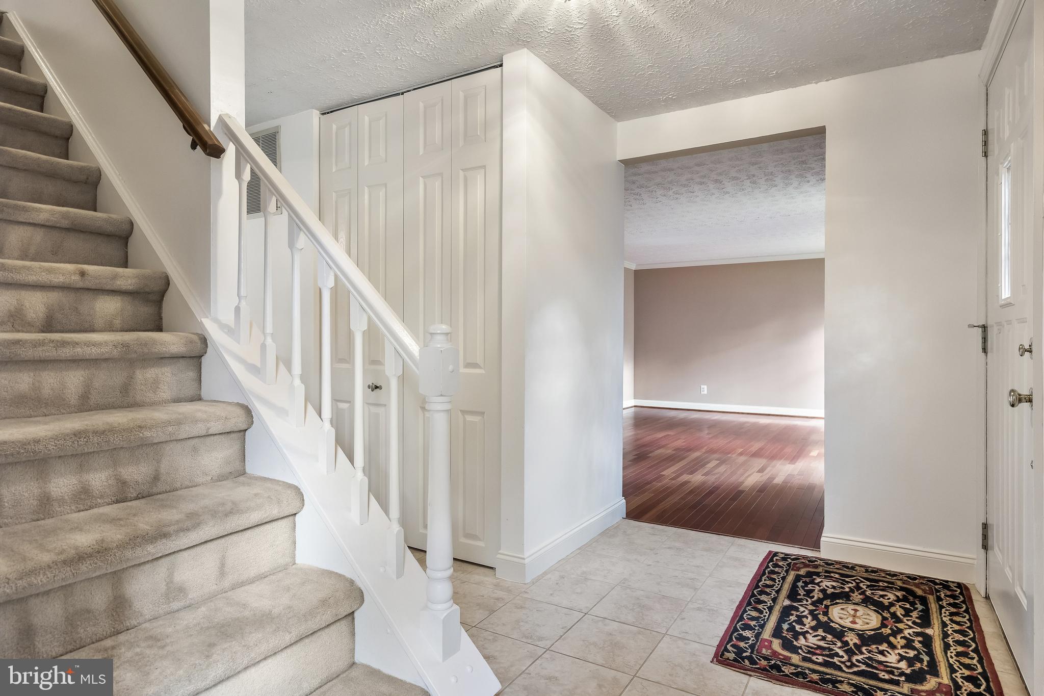 109 WOODTHRUSH TRAIL W