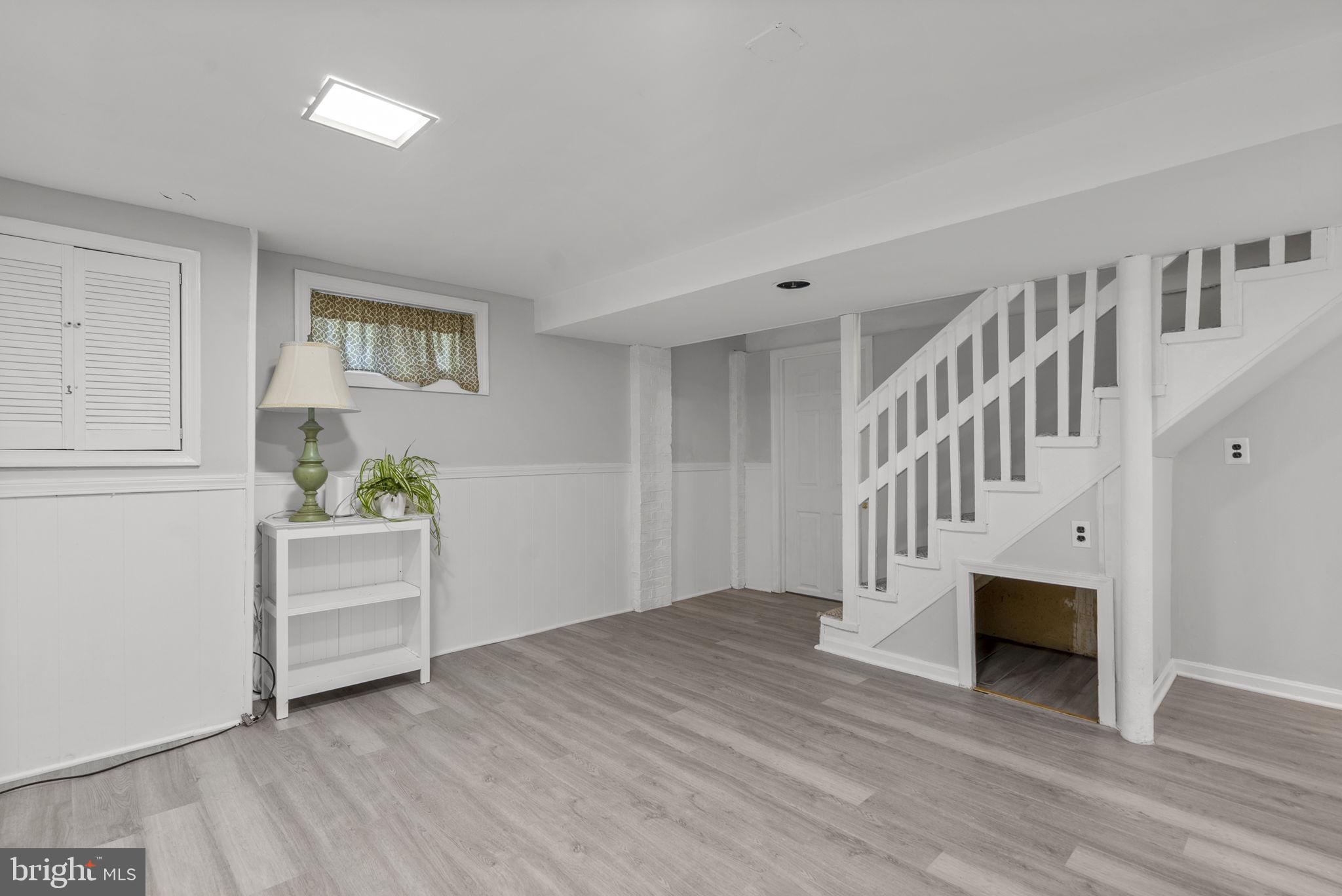 SOUTH FOUR CORNERS - Residential