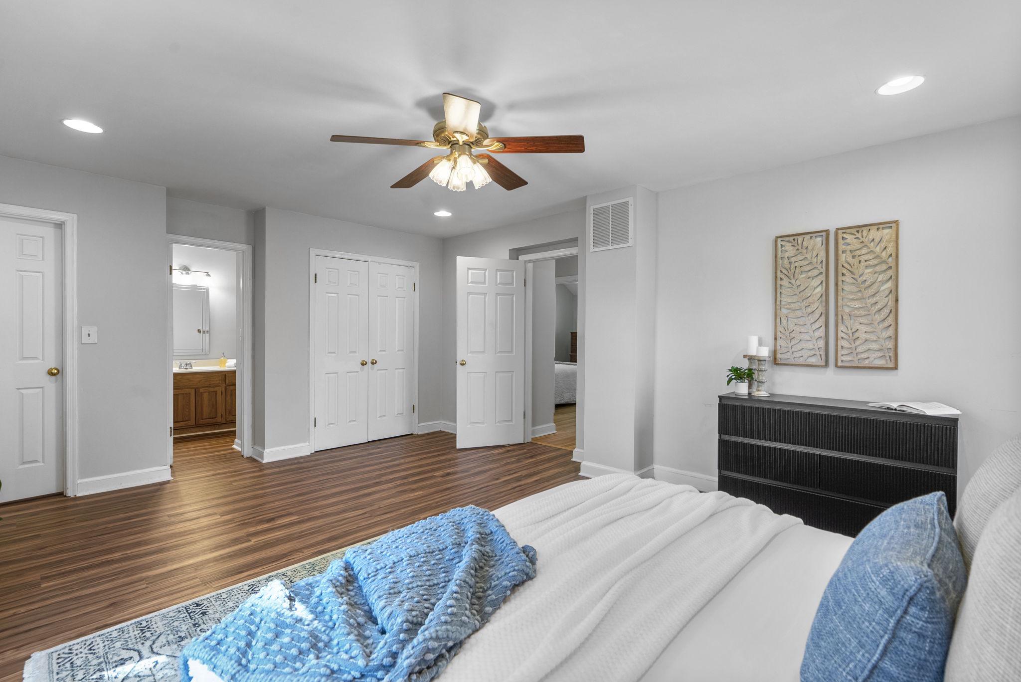 SOUTH FOUR CORNERS - Residential
