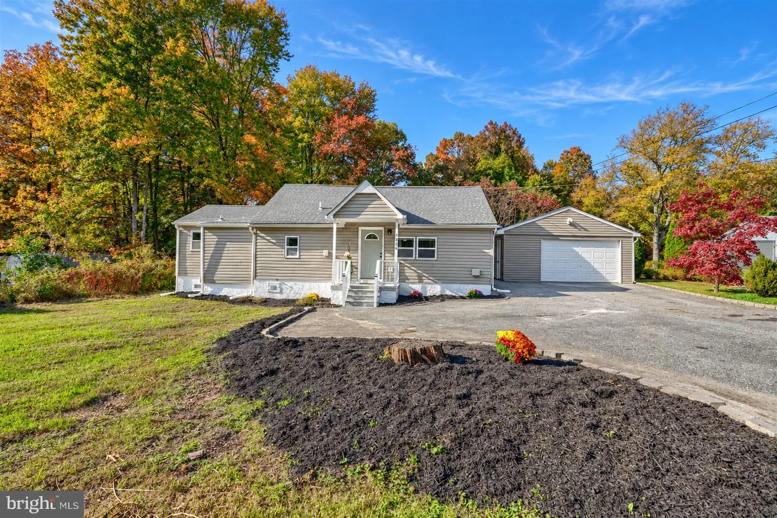 1506 Mitchell Lane