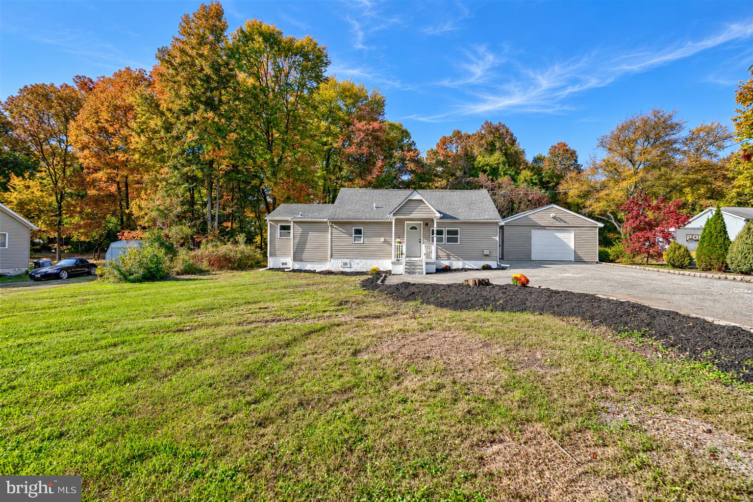 1506 MITCHELL LANE