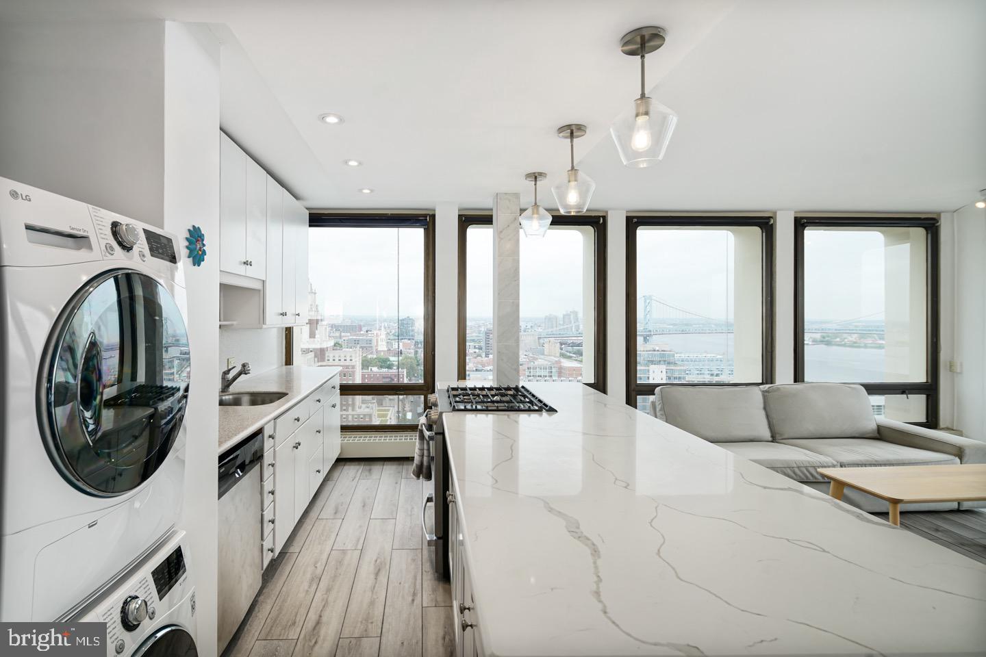200 LOCUST STREET 24D
