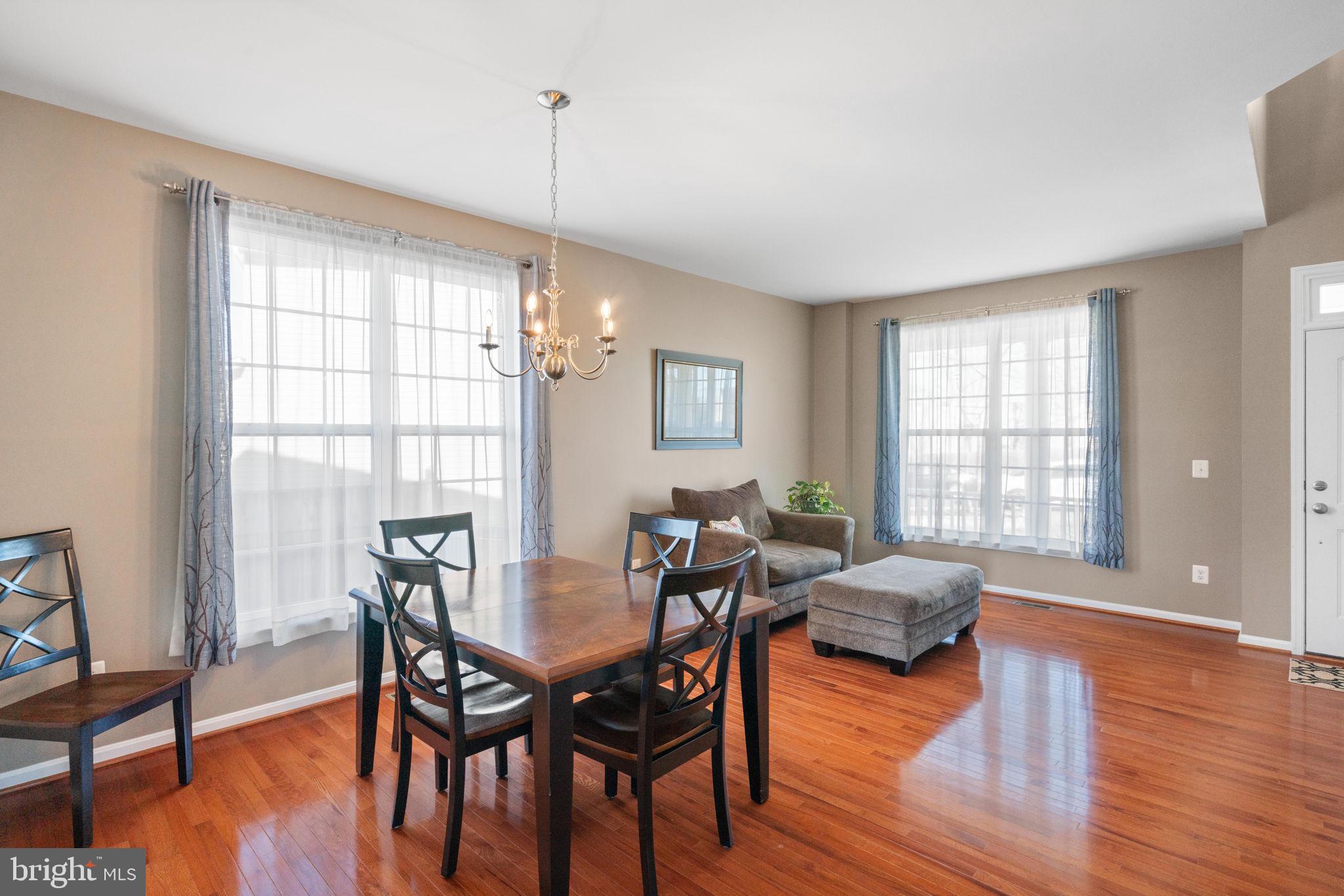 SHERWOOD FOREST - Residential