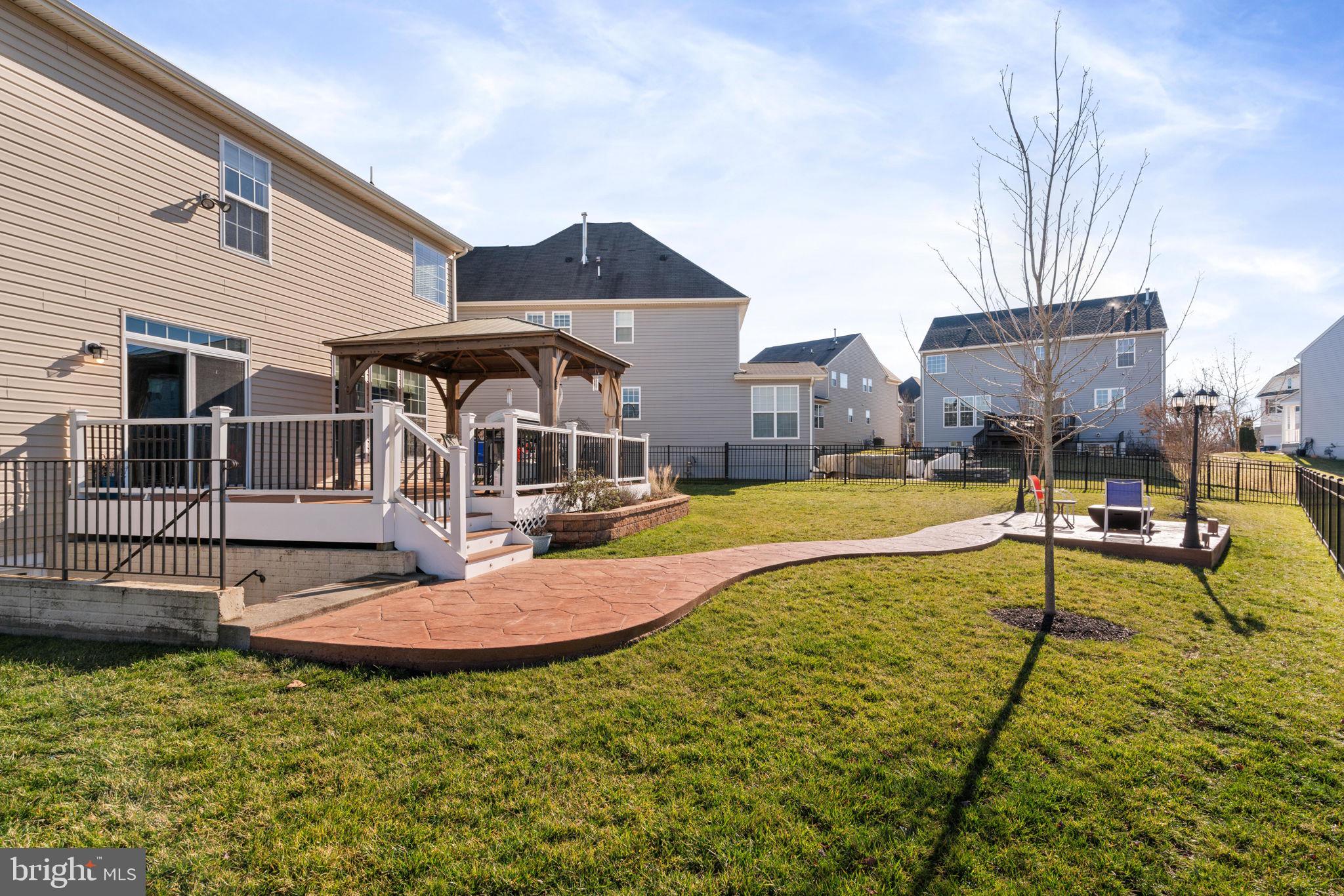 SHERWOOD FOREST - Residential