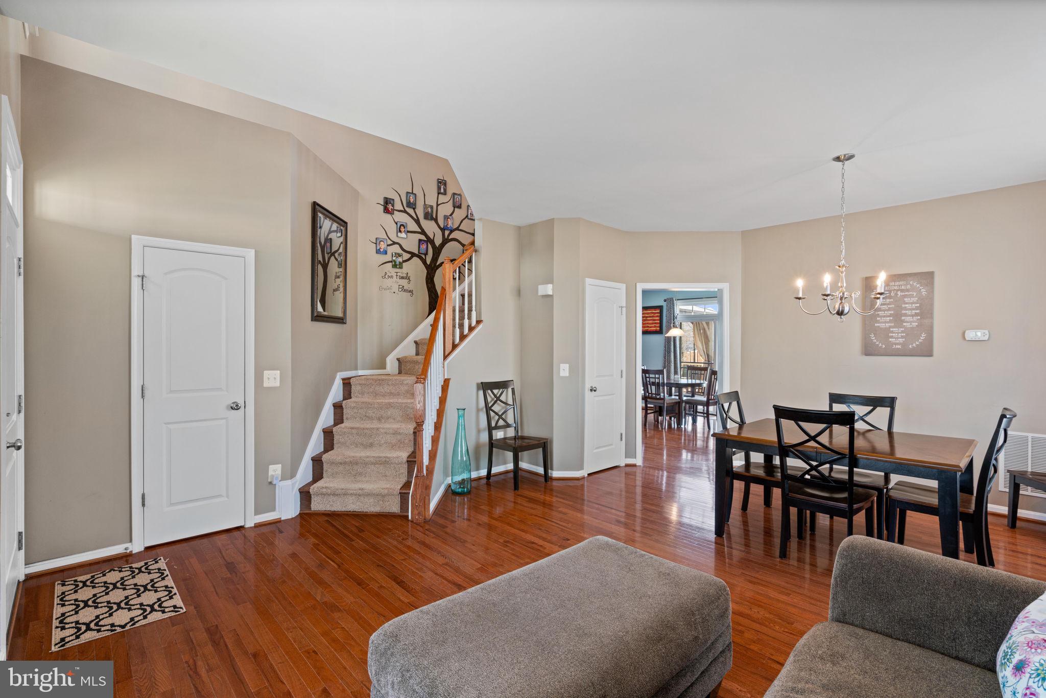 SHERWOOD FOREST - Residential