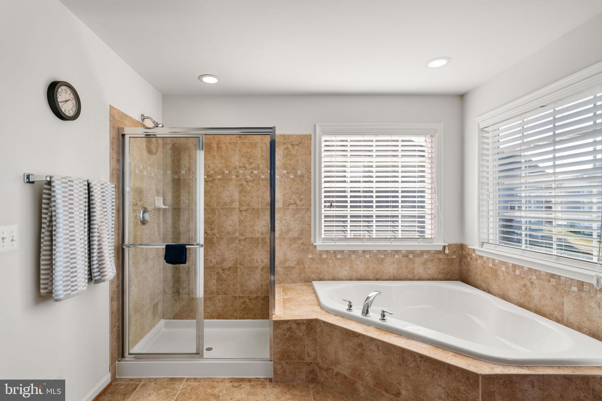 SHERWOOD FOREST - Residential