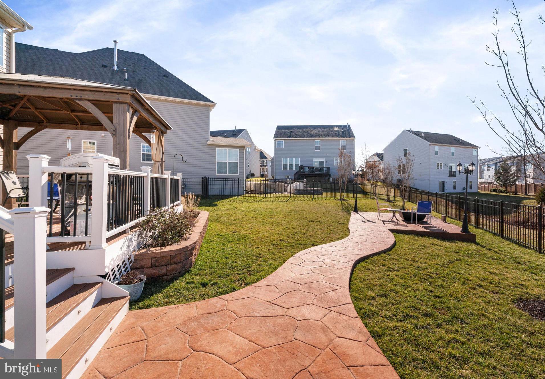 SHERWOOD FOREST - Residential