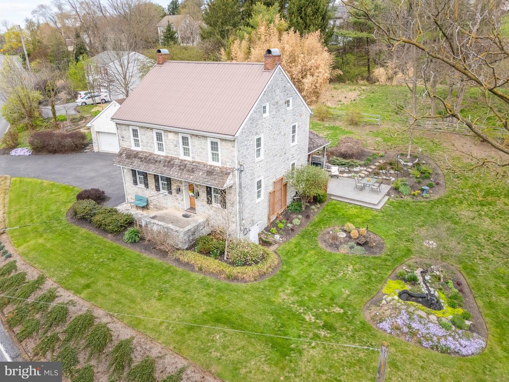 Photo of 152 Stone Quarry Road, LEOLA, PA 17540 (MLS # PALA2068074)