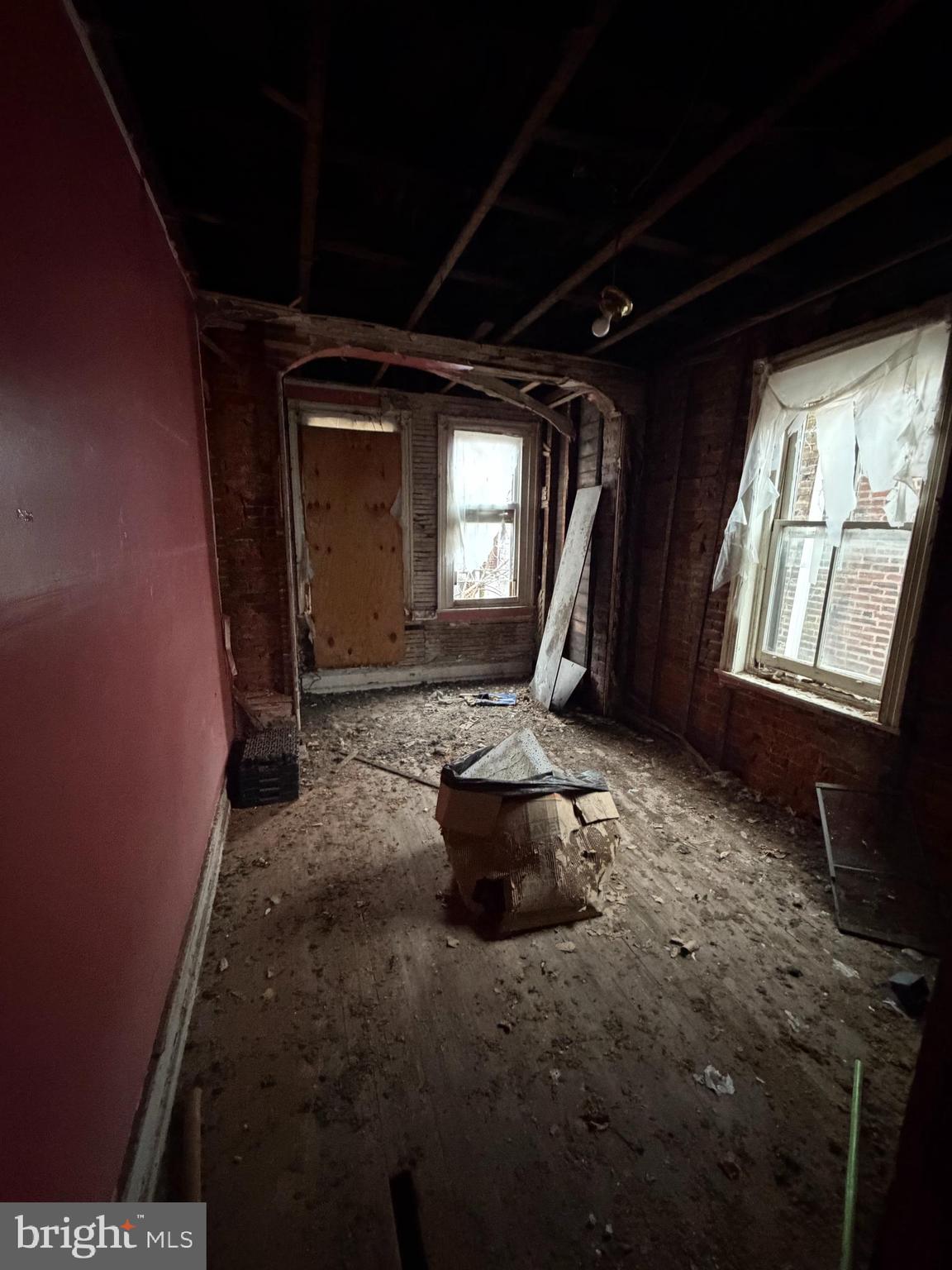 STRAWBERRY MANSION - Residential