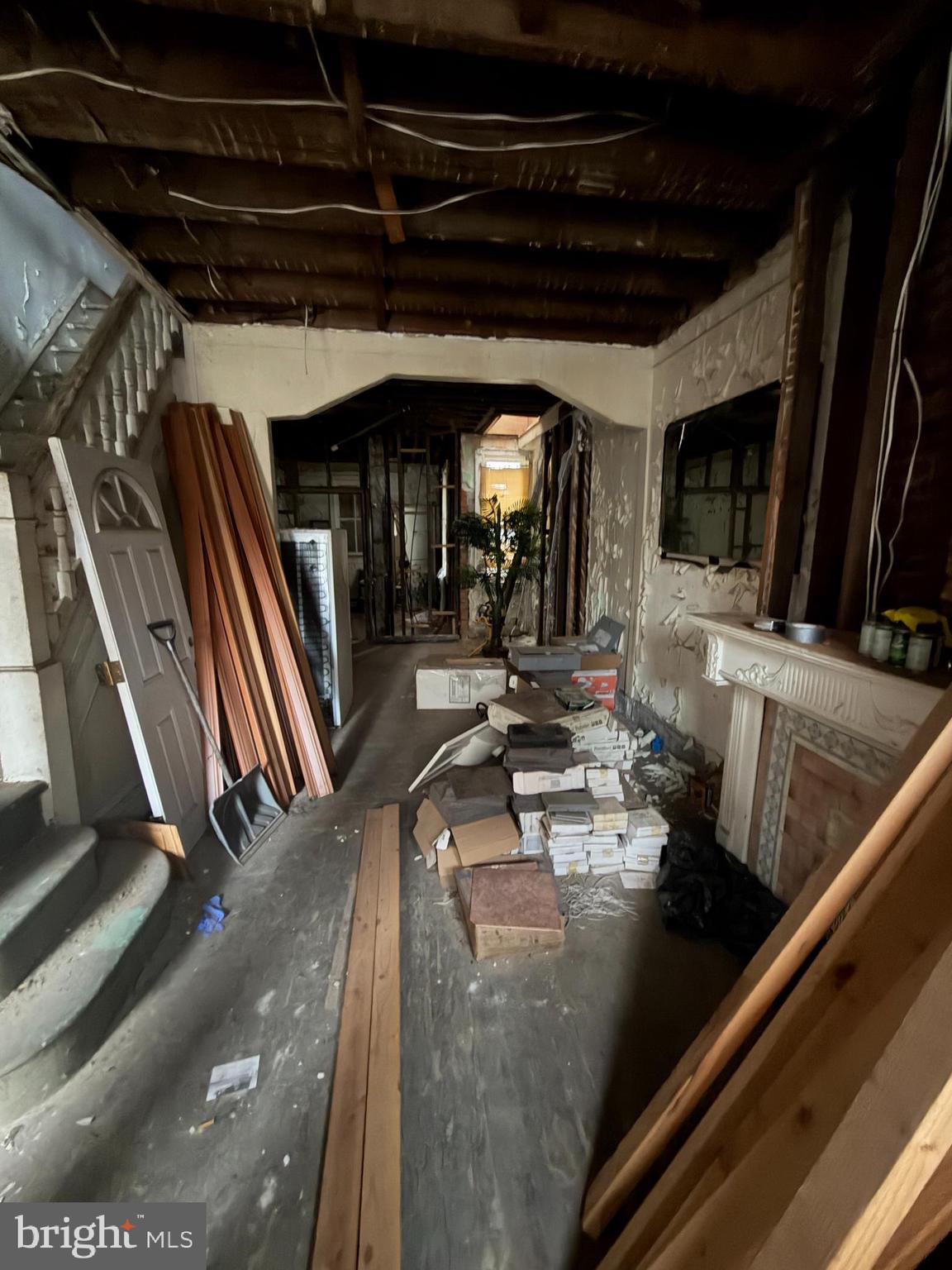 STRAWBERRY MANSION - Residential