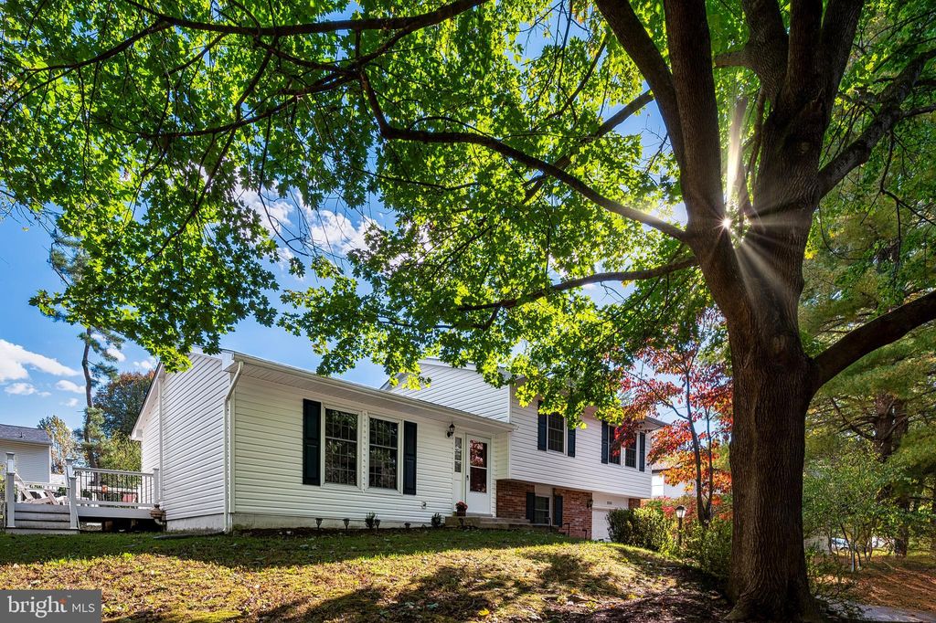 Photo of 9244 Brush Run, COLUMBIA, MD 21045 (MLS # MDHW2060798)